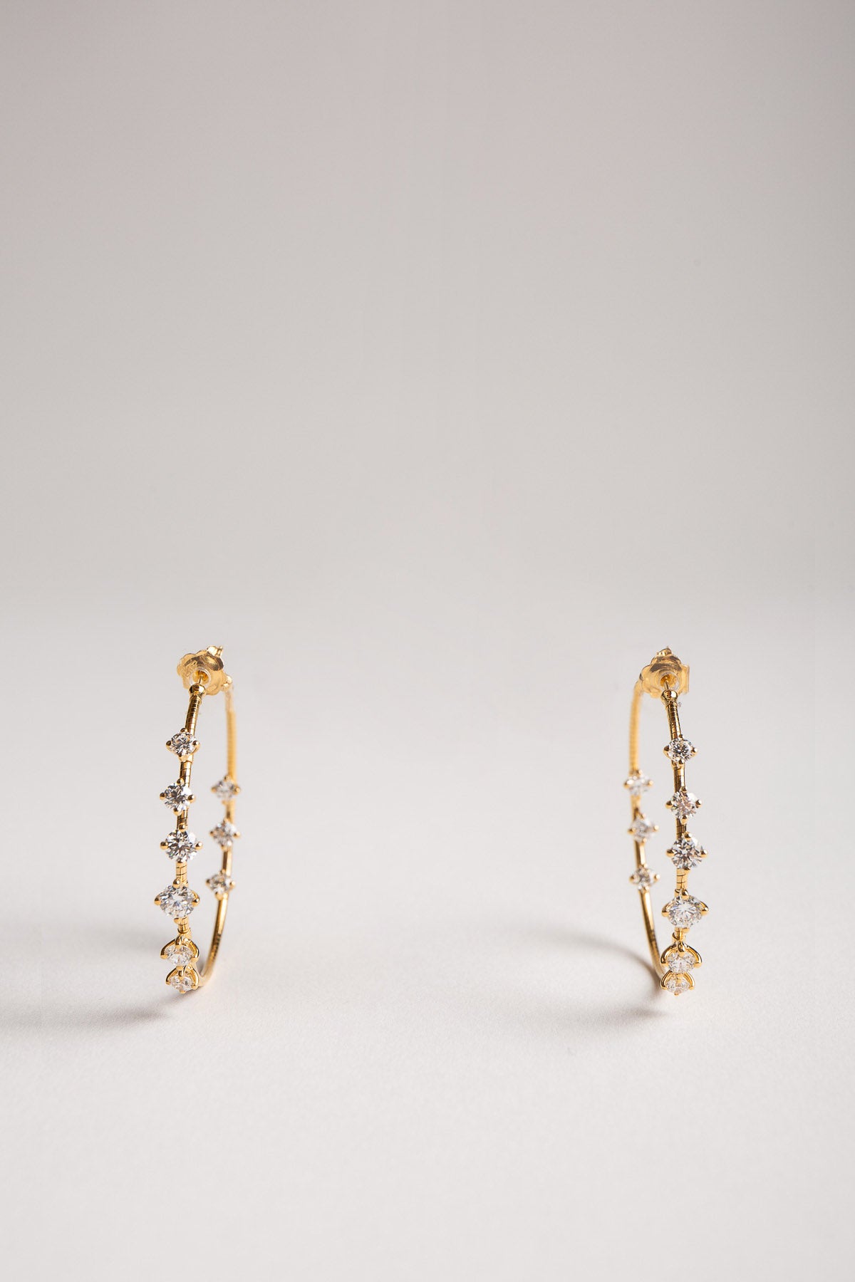 MATTIA CIELO | YELLOW GOLD DIAMOND HOOP EARRINGS