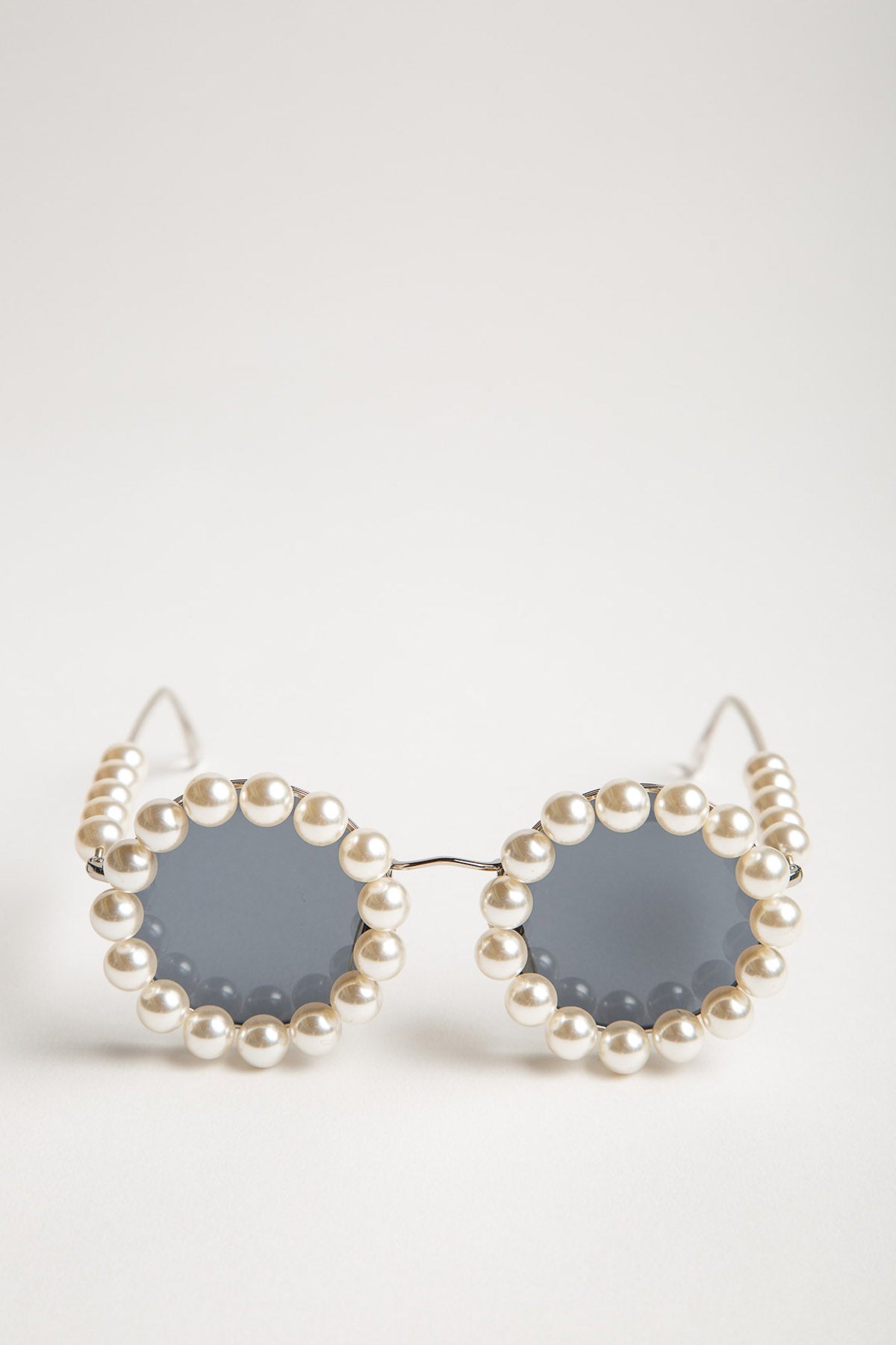 CHANEL | VINTAGE 1994 PEARL RUNWAY SUNGLASSES - MAXFIELD LA