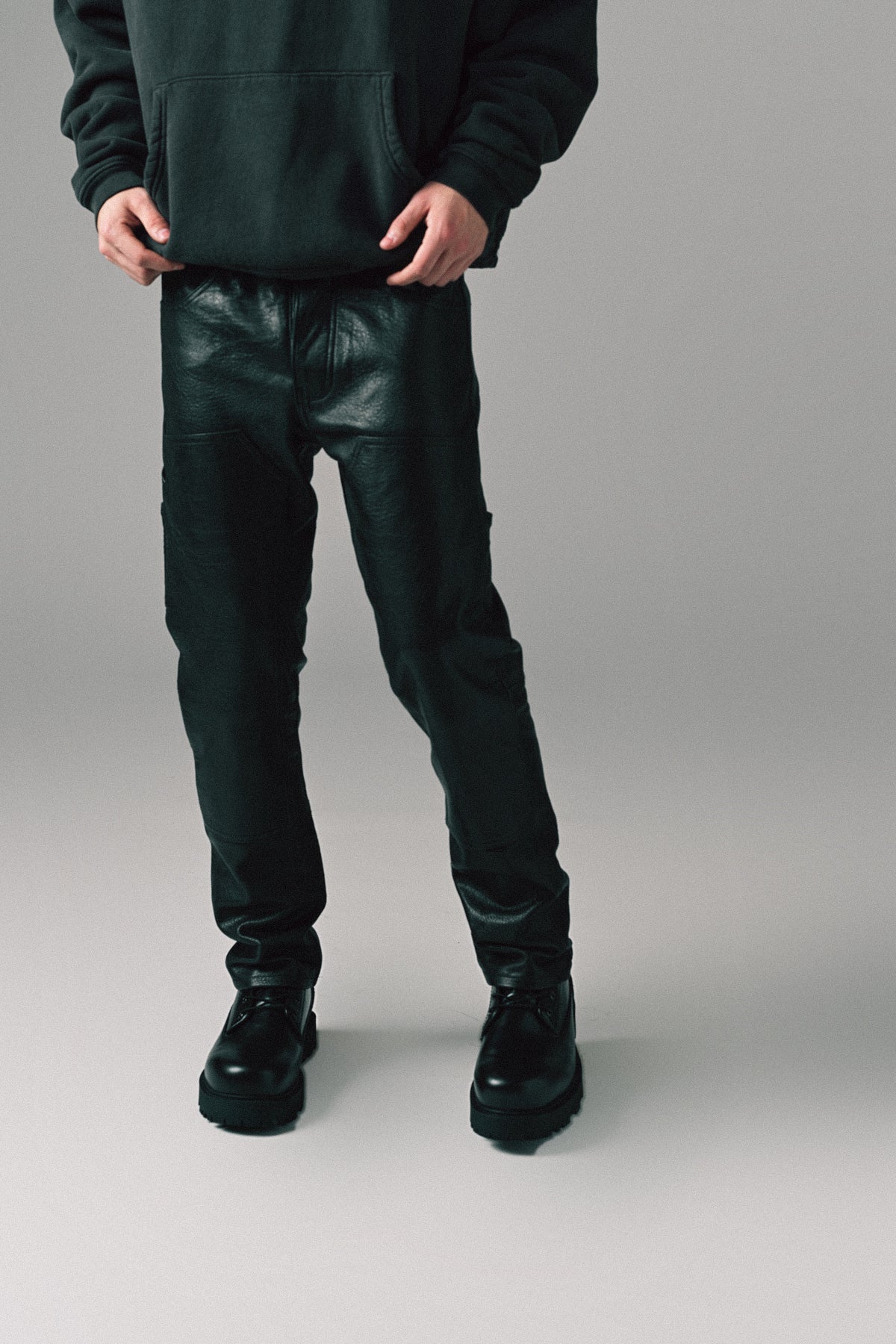 ENFANTS RICHES DÉPRIMÉS | LEATHER CARPENTER JEANS - MAXFIELD LA
