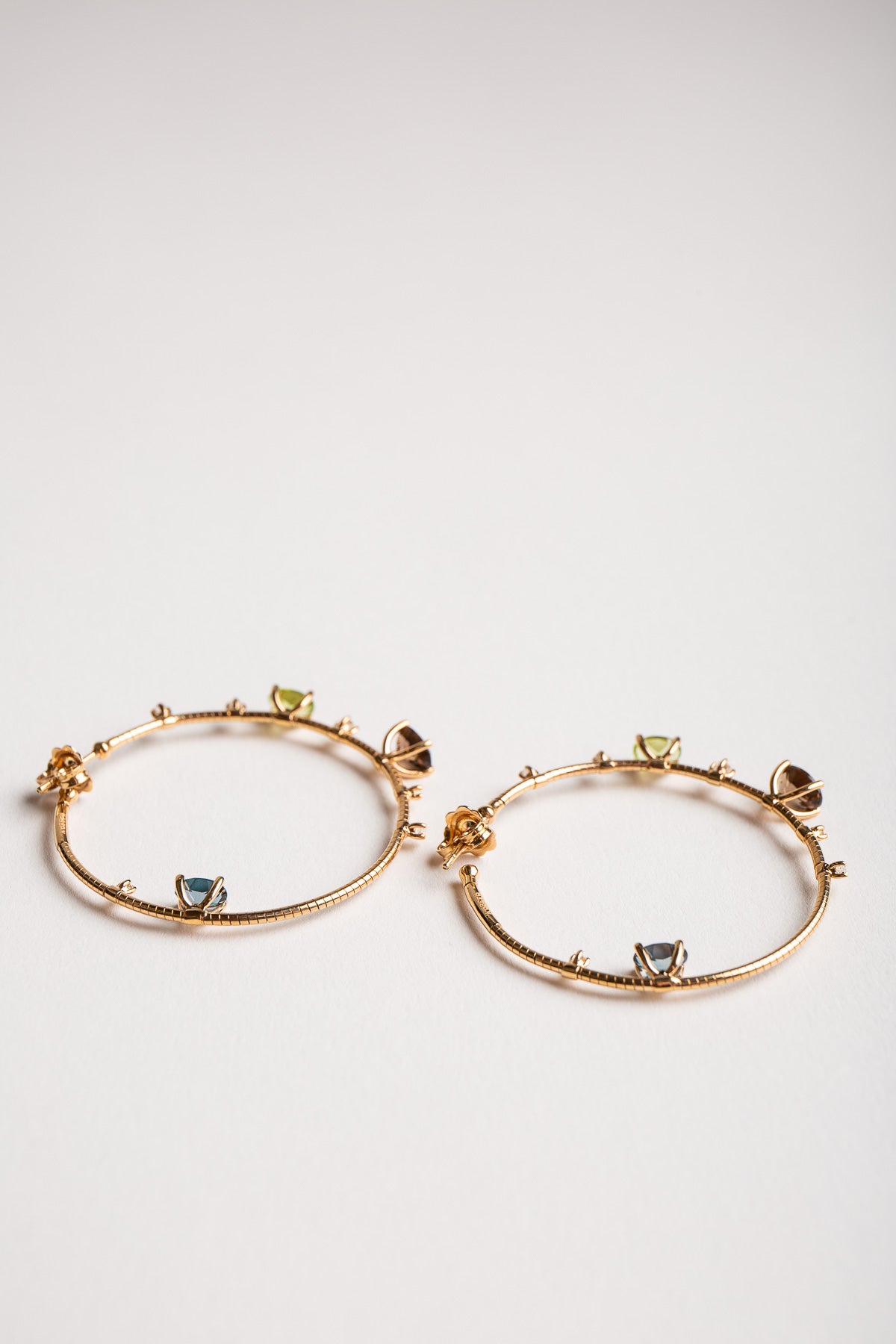 MATTIA CIELO | YELLOW GOLD MULTI STONE HOOP EARRINGS - MAXFIELD LA