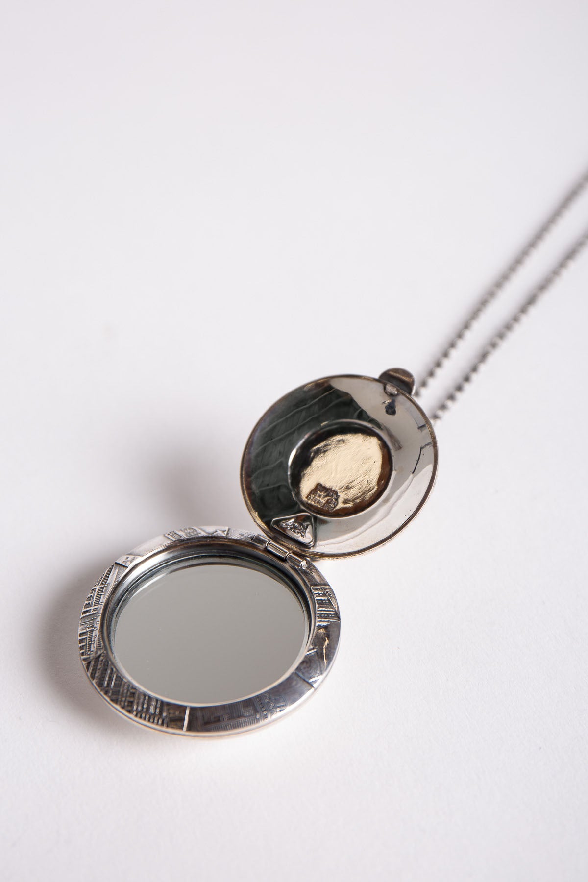 BLIND MAN TOGS | 18K YELLOW GOLD & SILVER TIFFANY&CO MIRROR DOUBLE PEACE NECKLACE