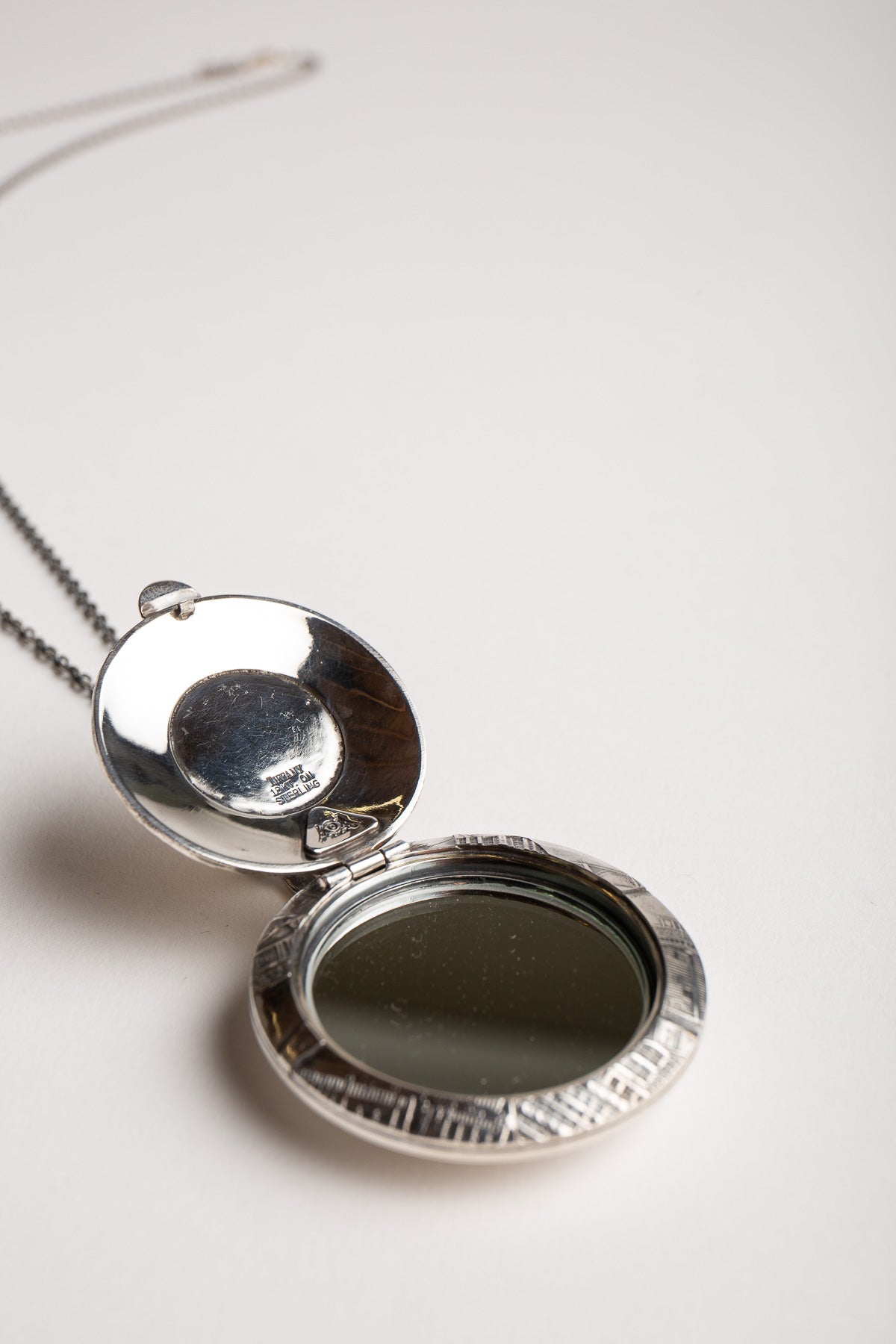 BLIND MAN TOGS | 18K YELLOW GOLD & SILVER TIFFANY&CO MIRROR DOUBLE PEACE NECKLACE