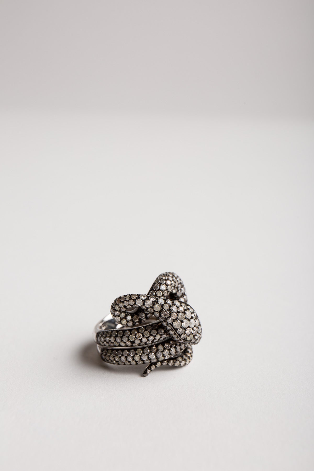 STEFERE | 18K WHITE GOLD 332 DIAMOND SNAKE RING - MAXFIELD LA