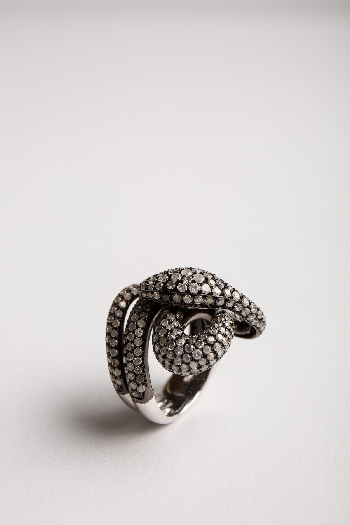 STEFERE | 18K WHITE GOLD 332 DIAMOND SNAKE RING - MAXFIELD LA
