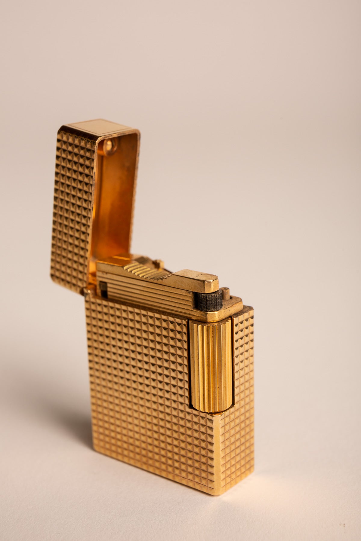 MAXFIELD PRIVATE COLLECTION | VINTAGE DUPONT STUD LIGHTER