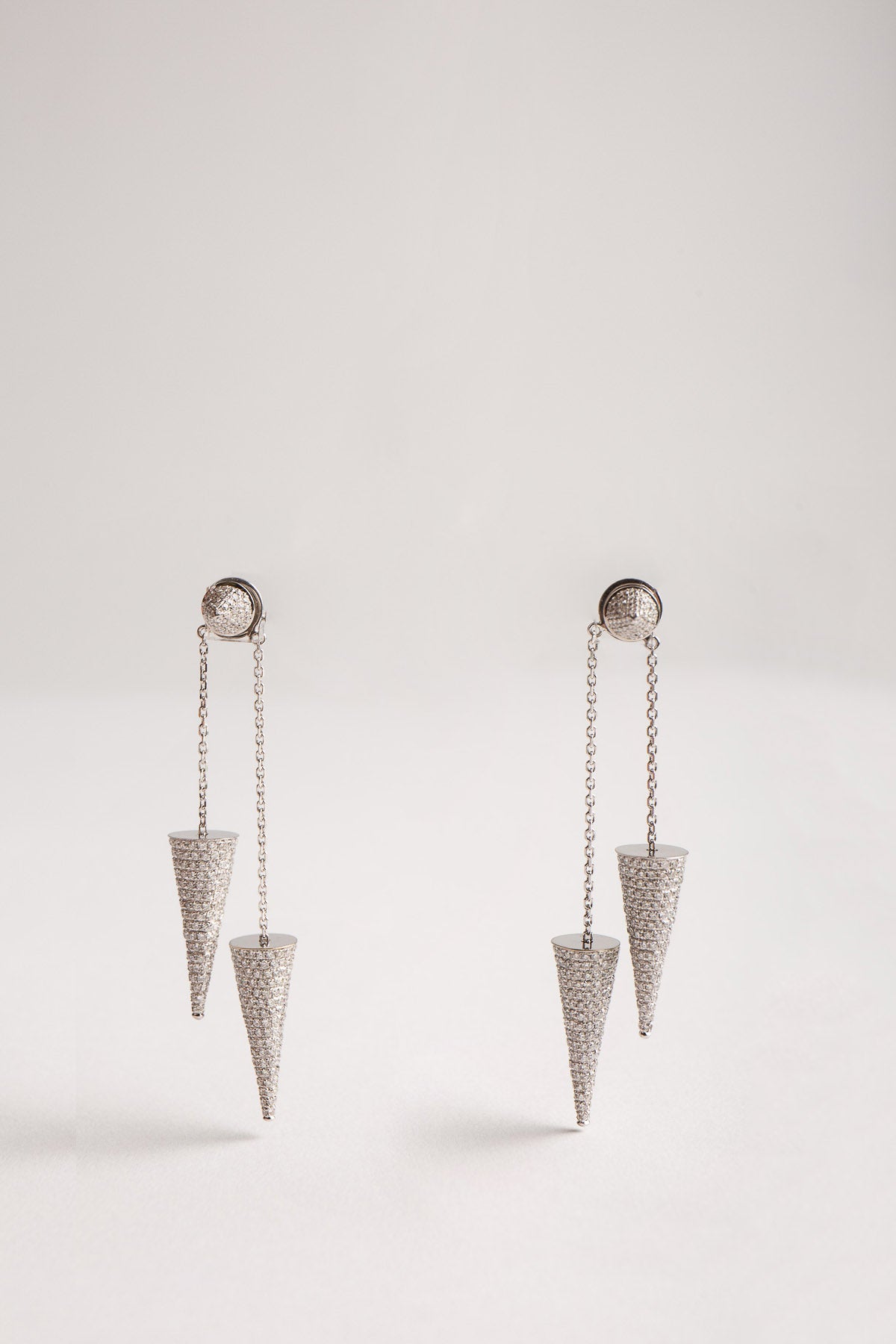 STEFERE | 18K WHITE GOLD DOUBLE CONE 5.82 DIAMOND EARRINGS