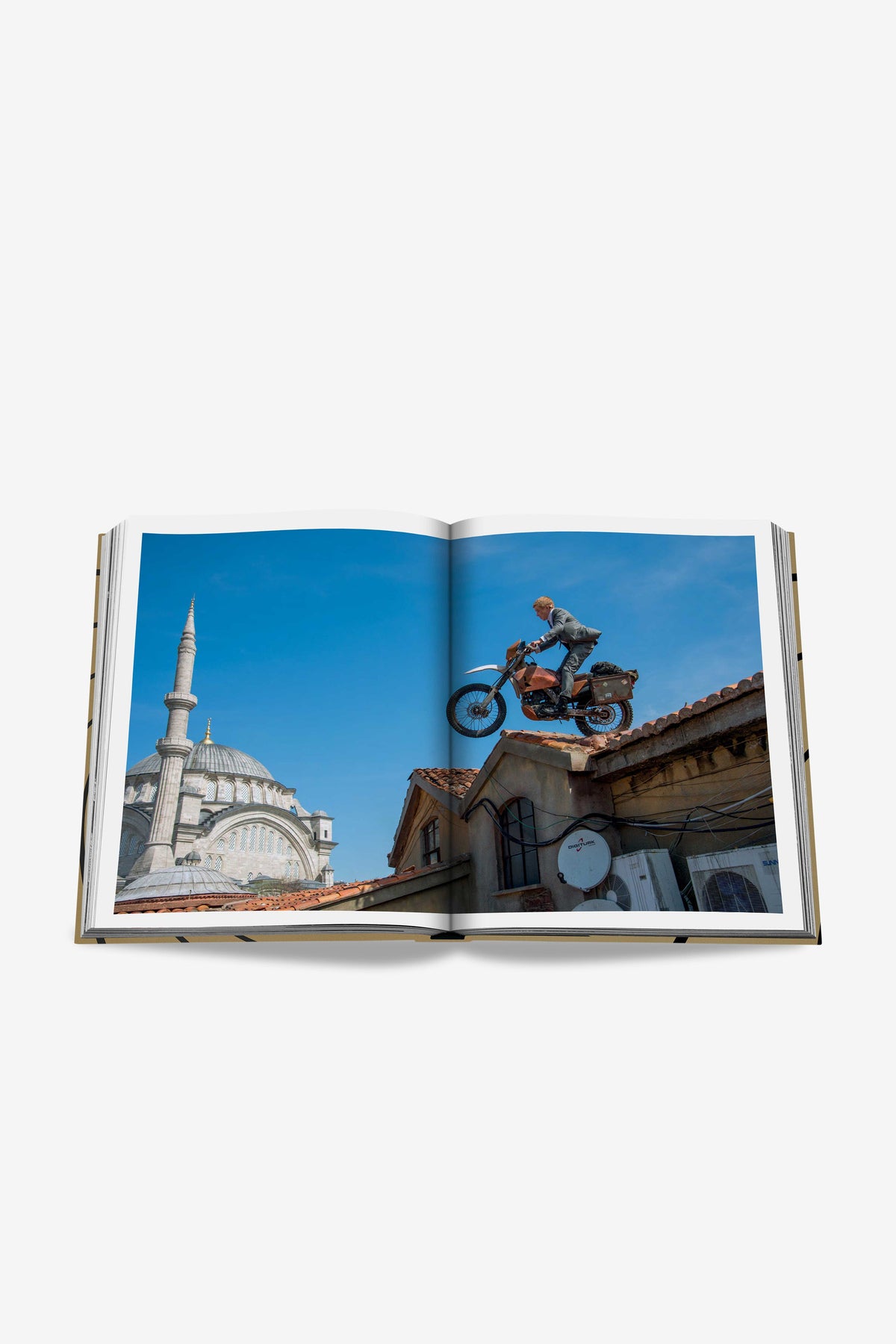 ASSOULINE | JAMES BOND DESTINATIONS