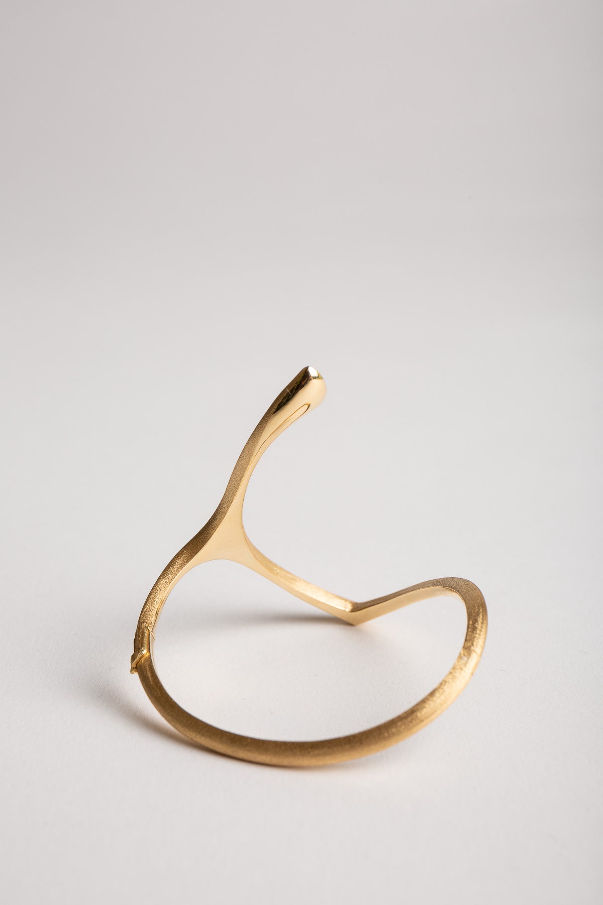 MIKE JOSEPH | WHITE DIAMOND BANGLE - MAXFIELD LA