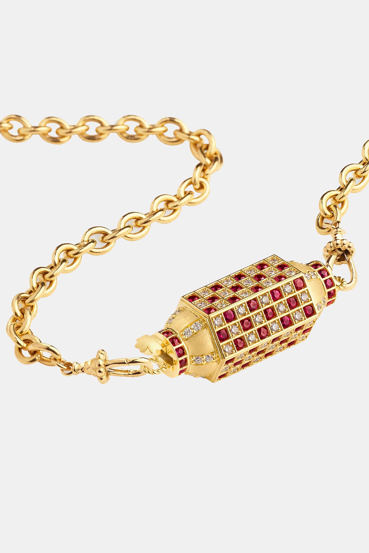 MARIE LICHTENBERG | CHECK RUBY LOCKET ON ROSA CLASSIC CHAIN