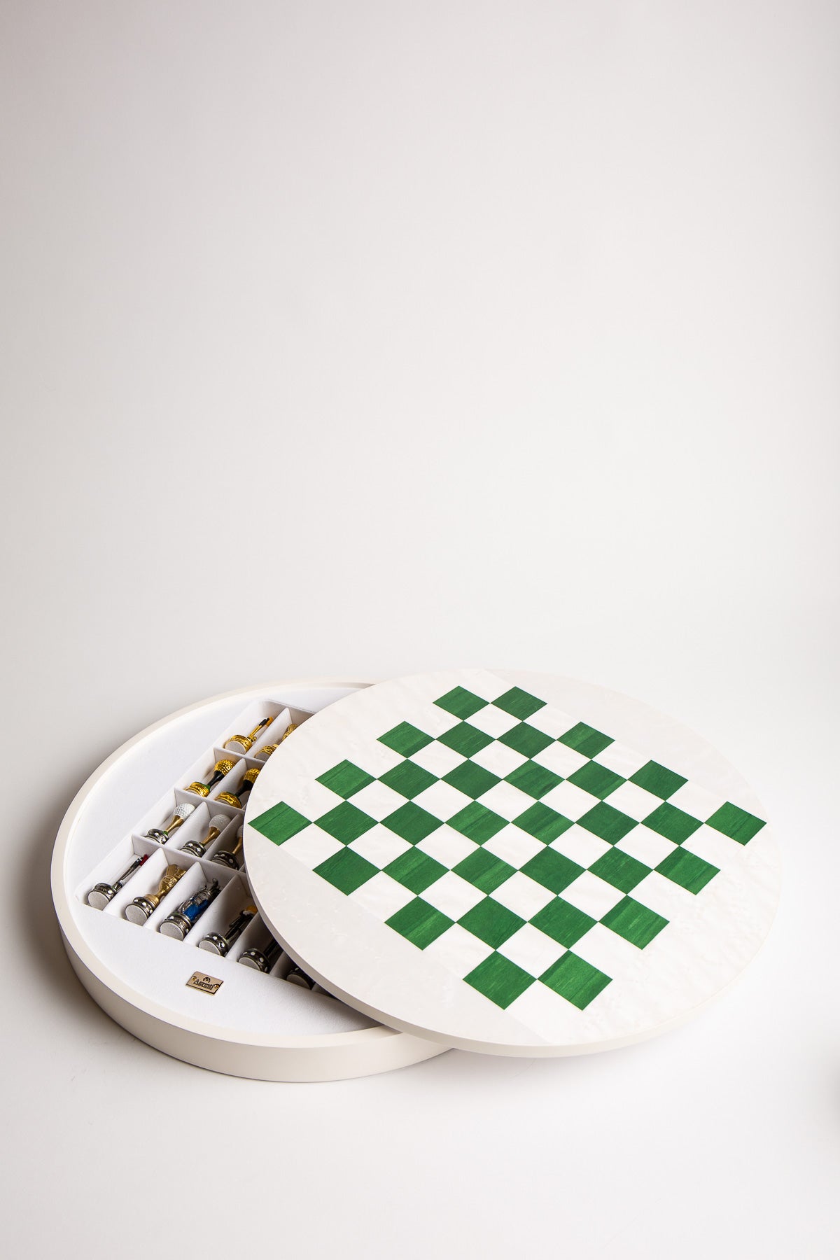 AGRESTI | GOLF CLUB CHESS SET - MAXFIELD LA