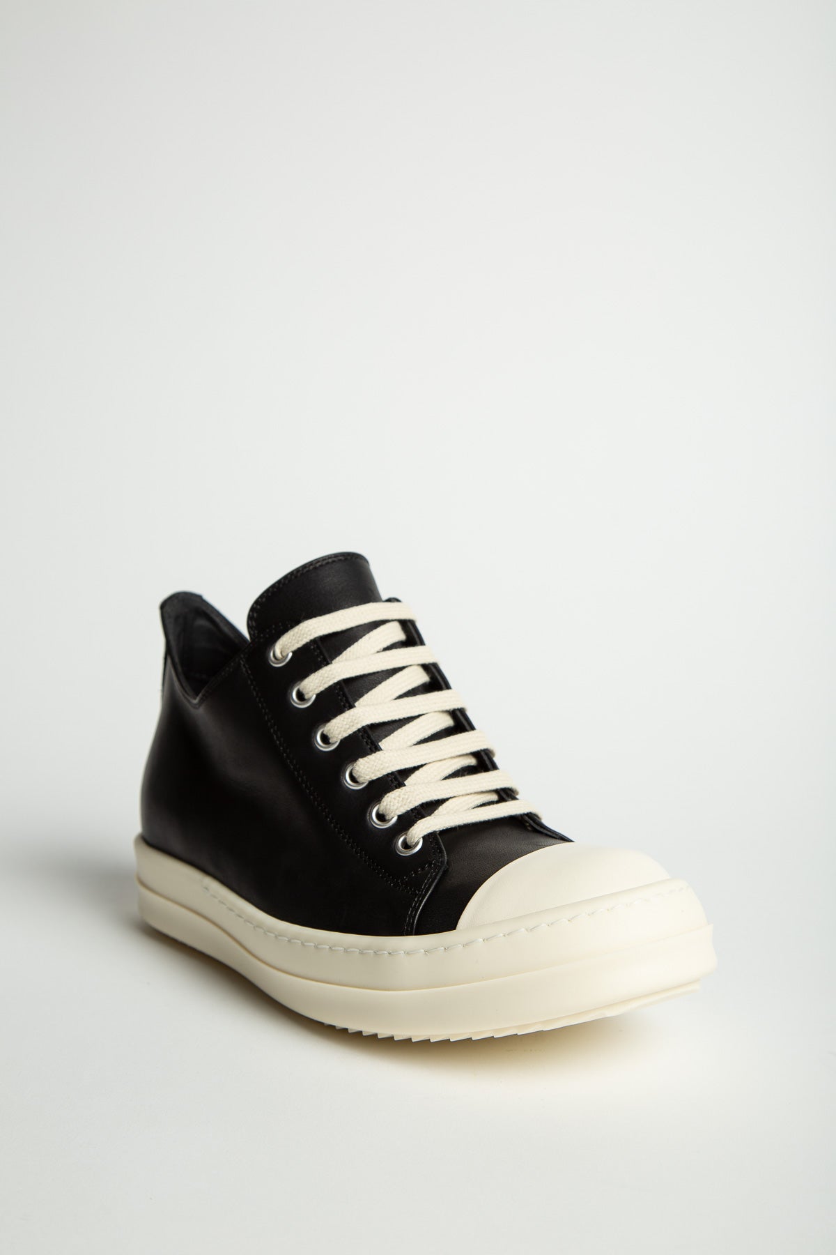 RICK OWENS | LOW SNEAKERS - MAXFIELD LA