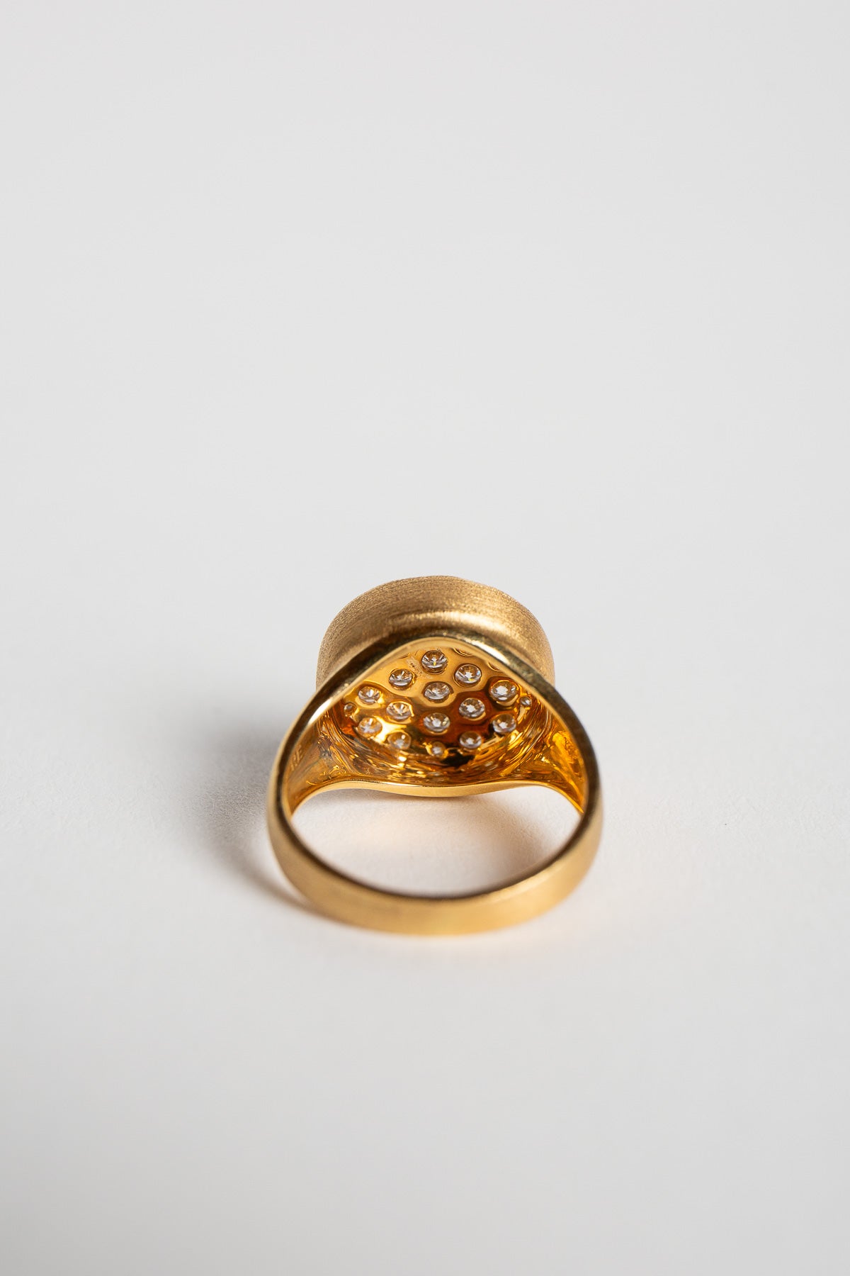 STEFERE | YELLOW GOLD & DIAMOND RING