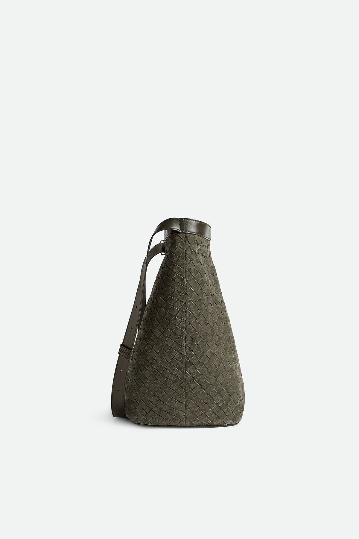 BOTTEGA VENETA | LARGE PASSENGER - MAXFIELD LA