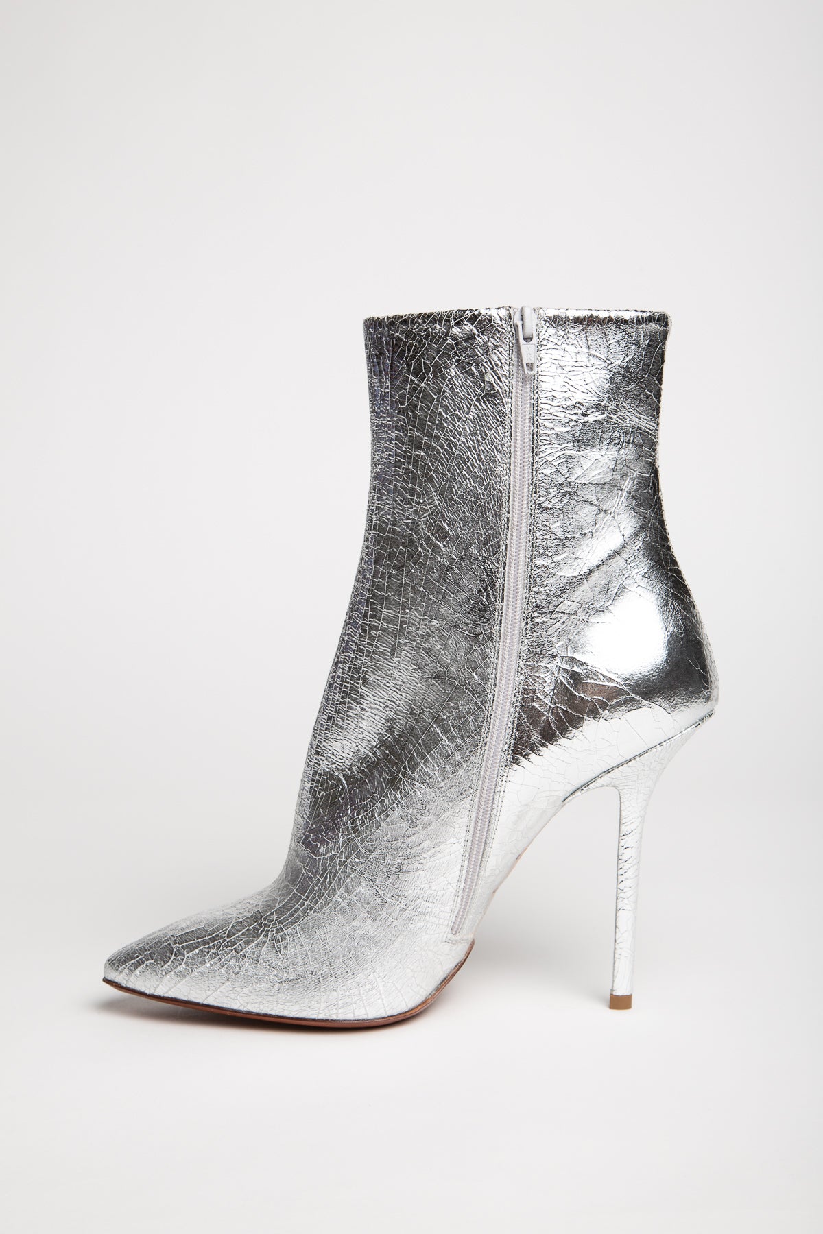 VETEMENTS | LEATHER CRACKLE BOOTS