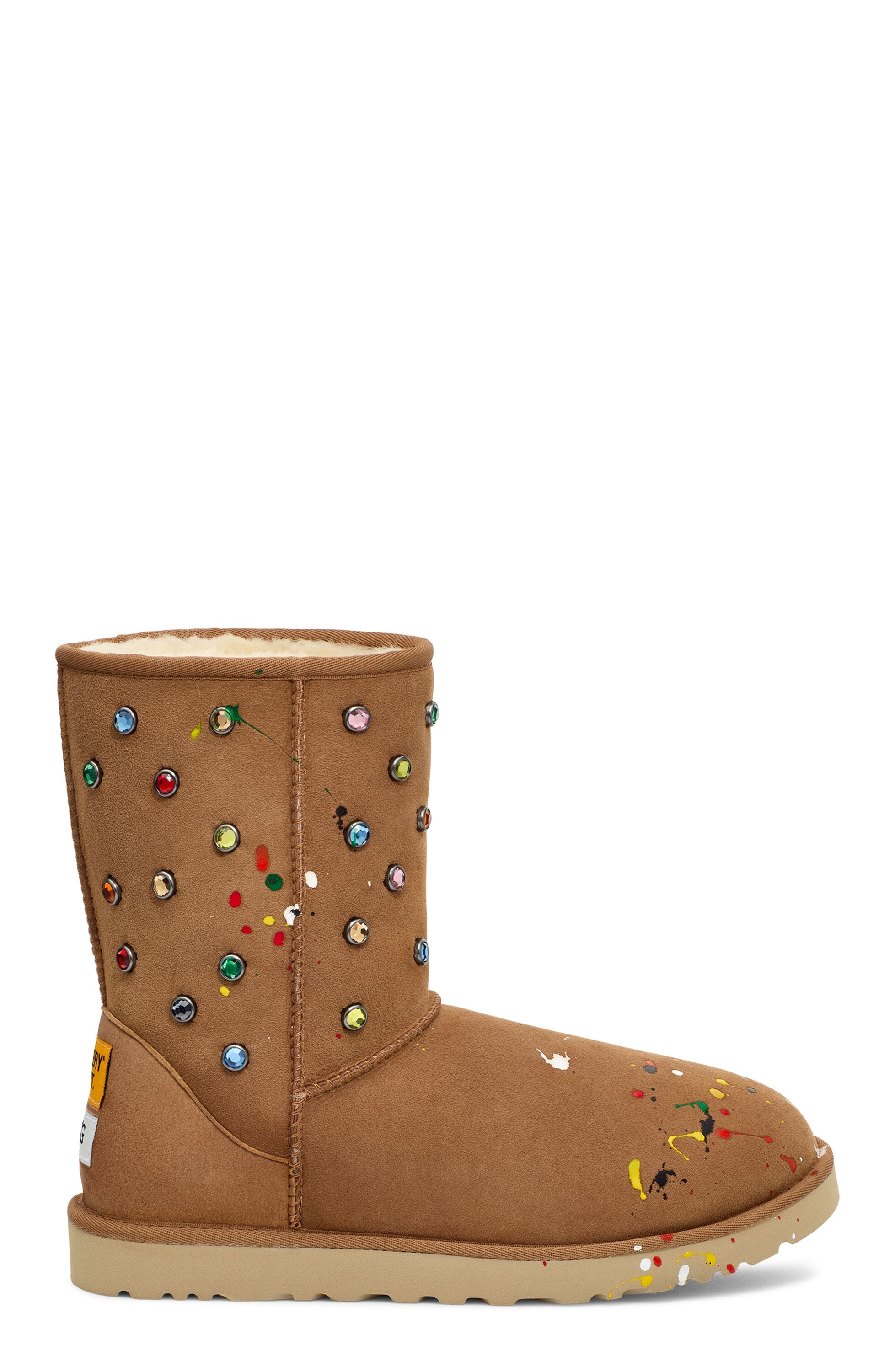 GALLERY DEPT. | UGG CLASSIC SHORT BOOT - MAXFIELD LA