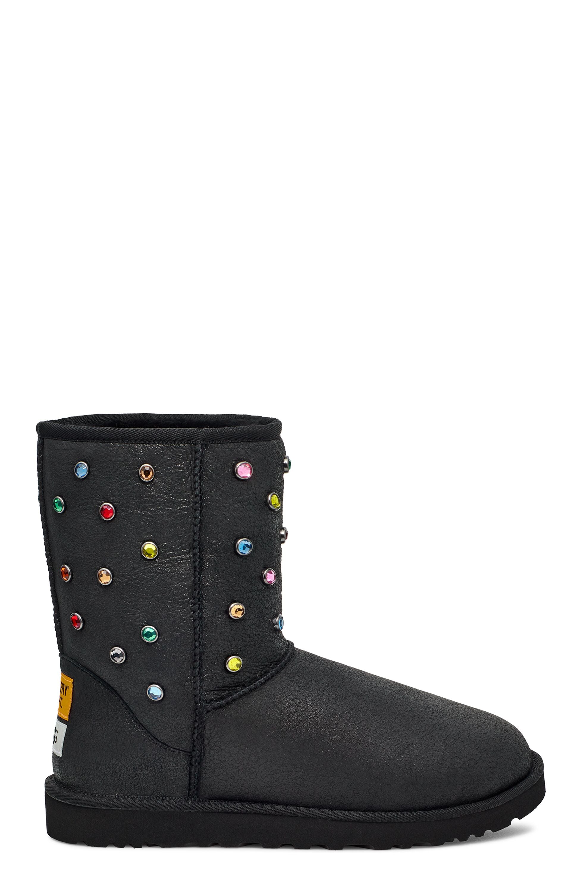 GALLERY DEPT. | UGG CLASSIC SHORT BOOT - MAXFIELD LA