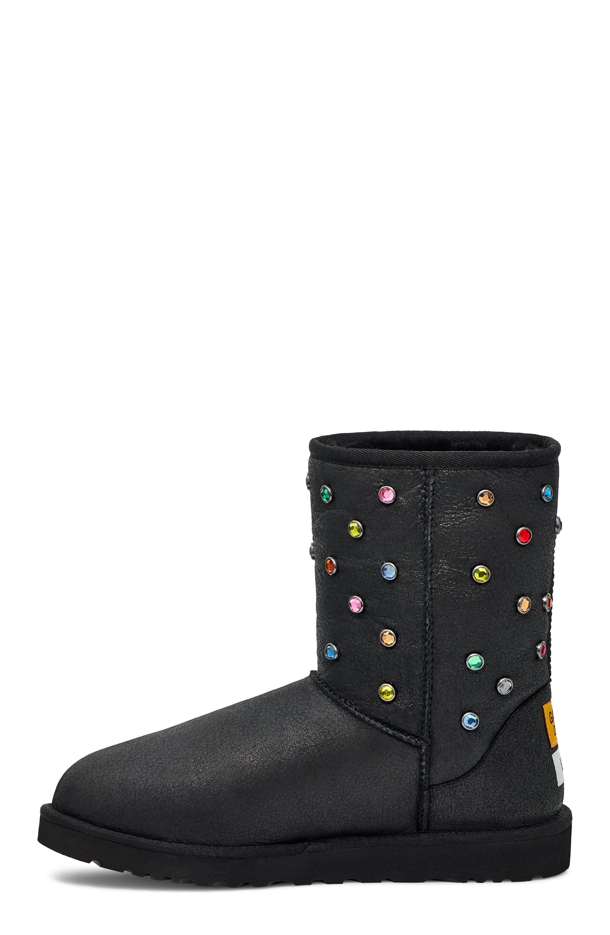 GALLERY DEPT. | UGG CLASSIC SHORT BOOT - MAXFIELD LA
