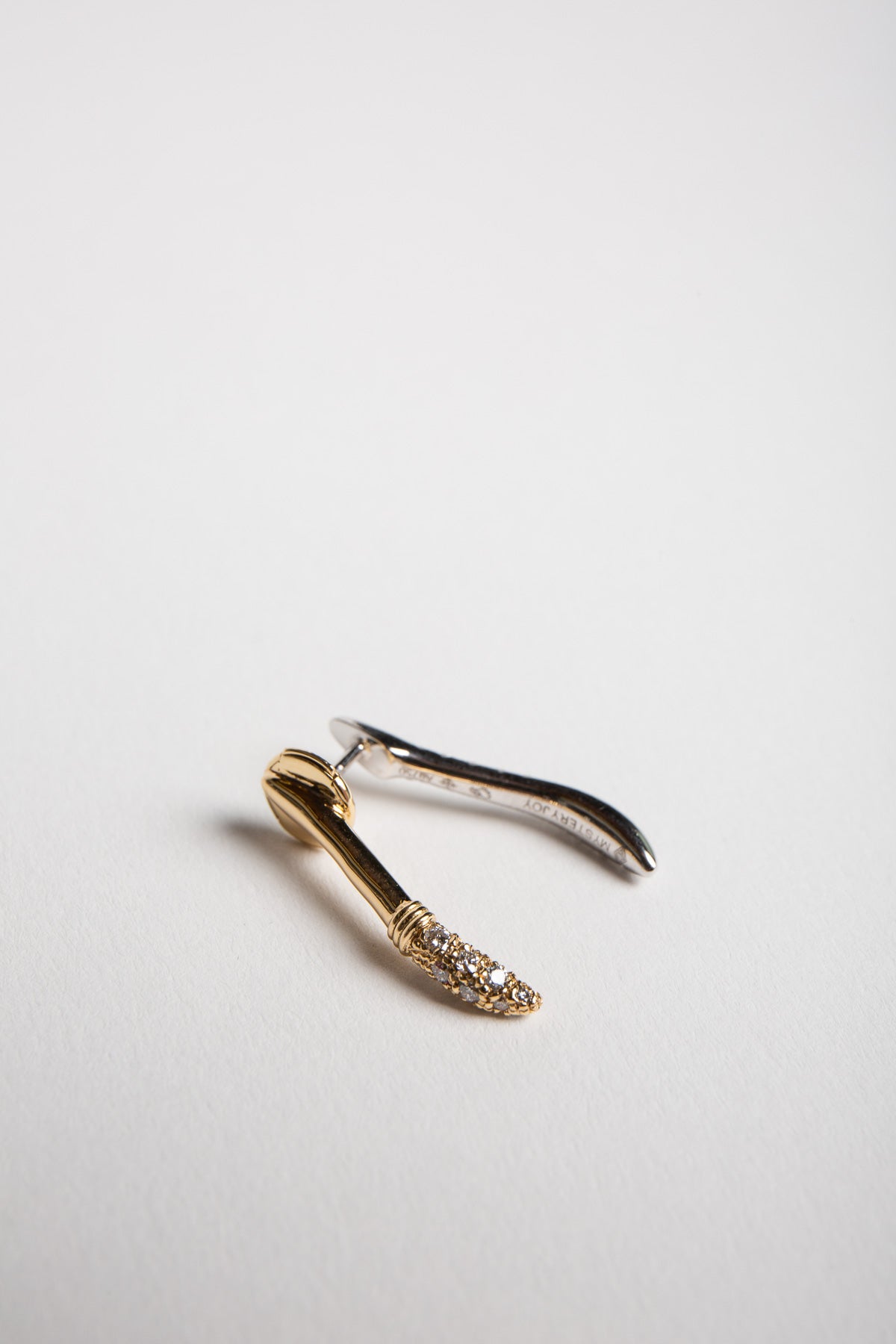 MYSTERYJOY | WISHBONE MONO EARRING - MAXFIELD LA