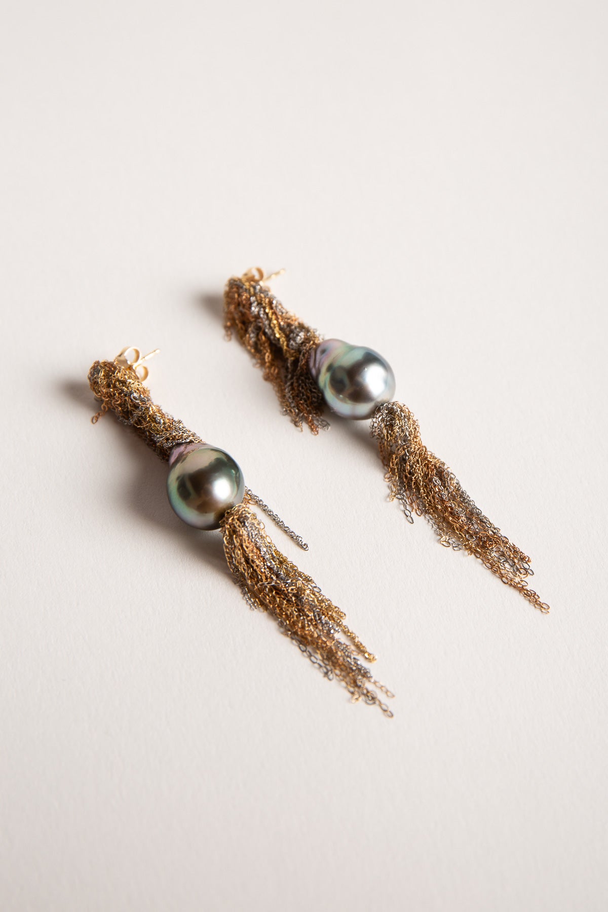 MARTIN BERNSTEIN | GOLD PEARL EARRINGS