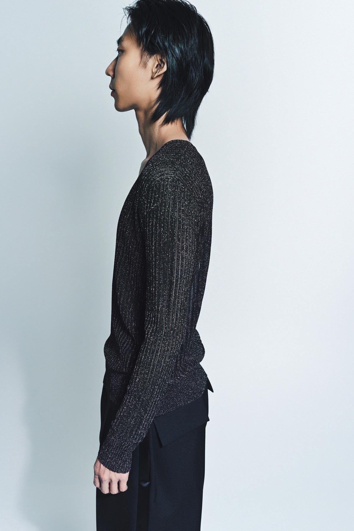 SAPIO | NO. 21 V-NECK SWEATER - MAXFIELD LA
