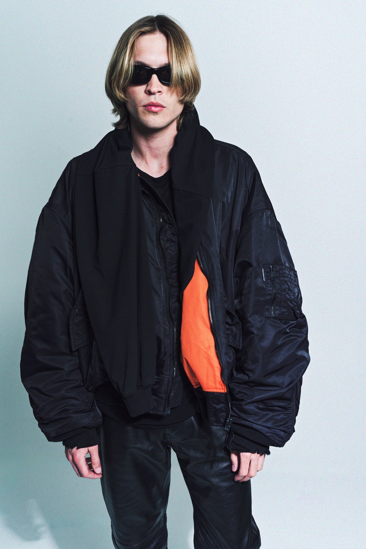 Balenciaga bomber online