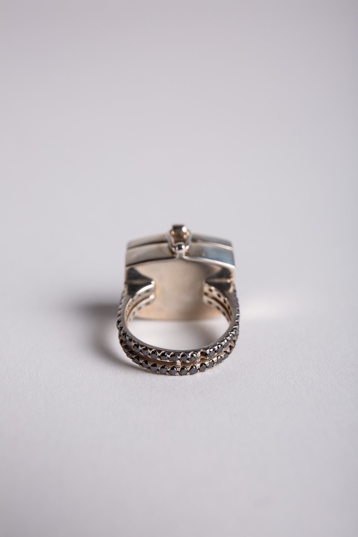JOANNE FISKE | DIAMOND CROSS RING