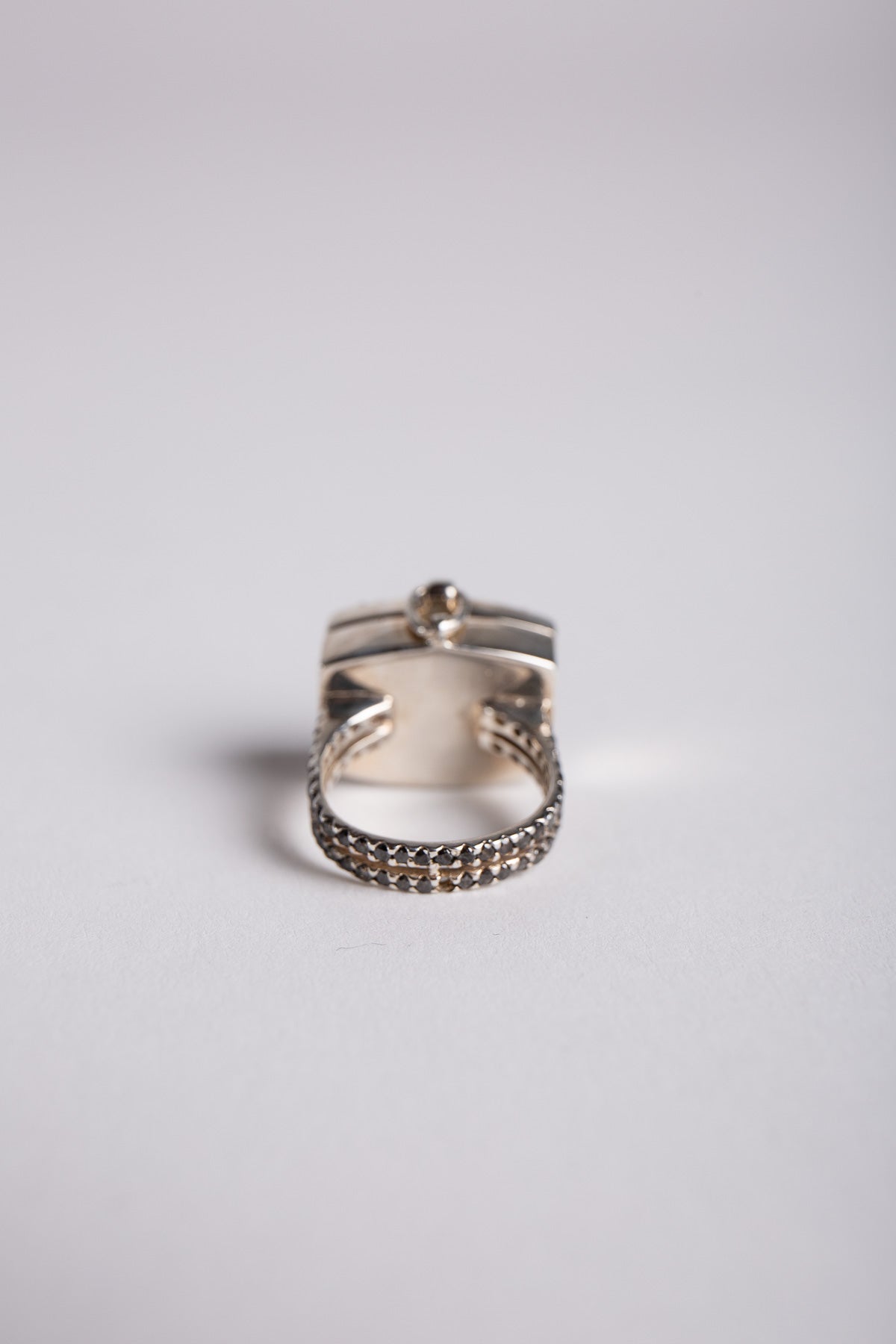 JOANNE FISKE | MULTI DIAMOND POISON RING