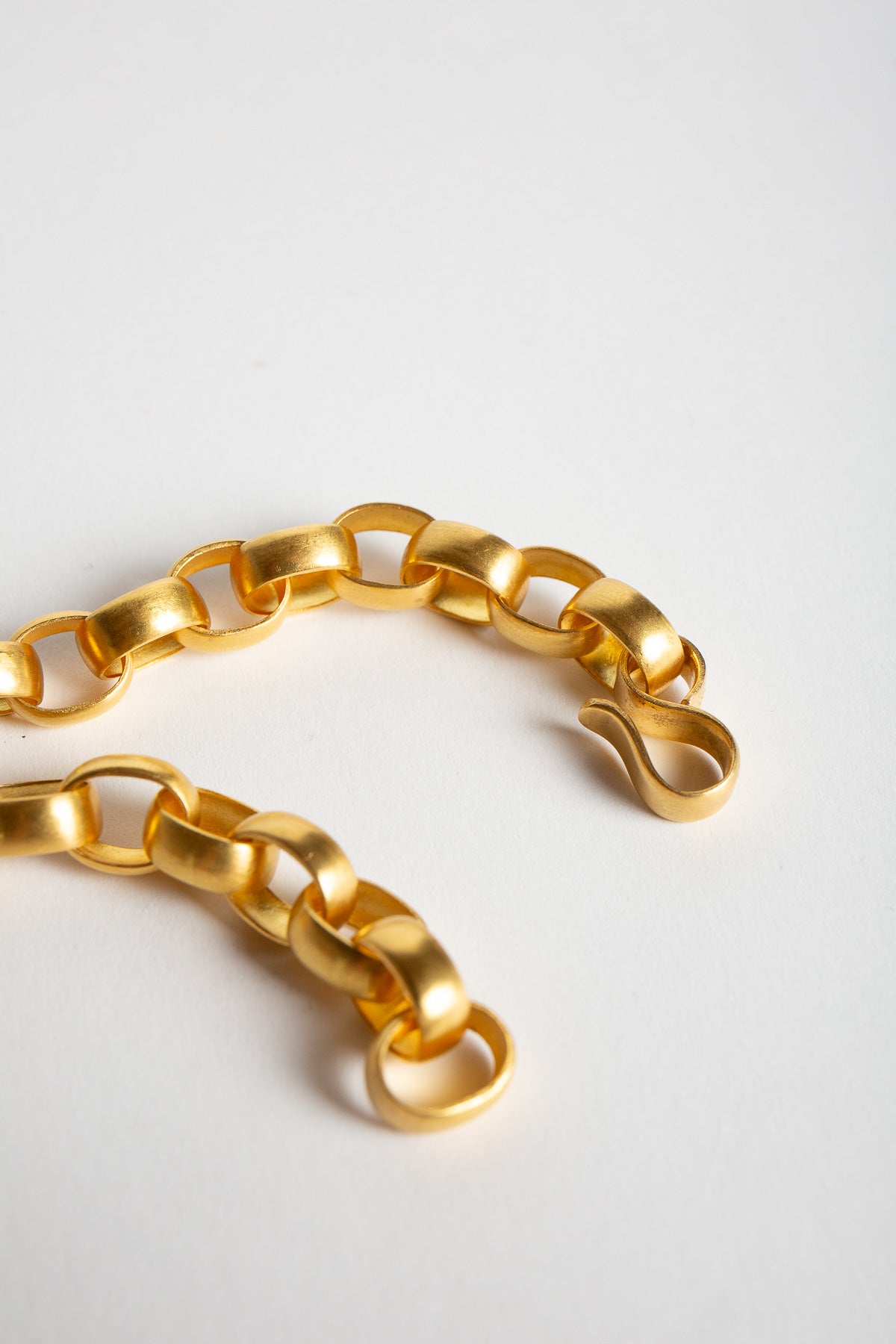 ELI HALILI | THICK OVAL NECKLACE