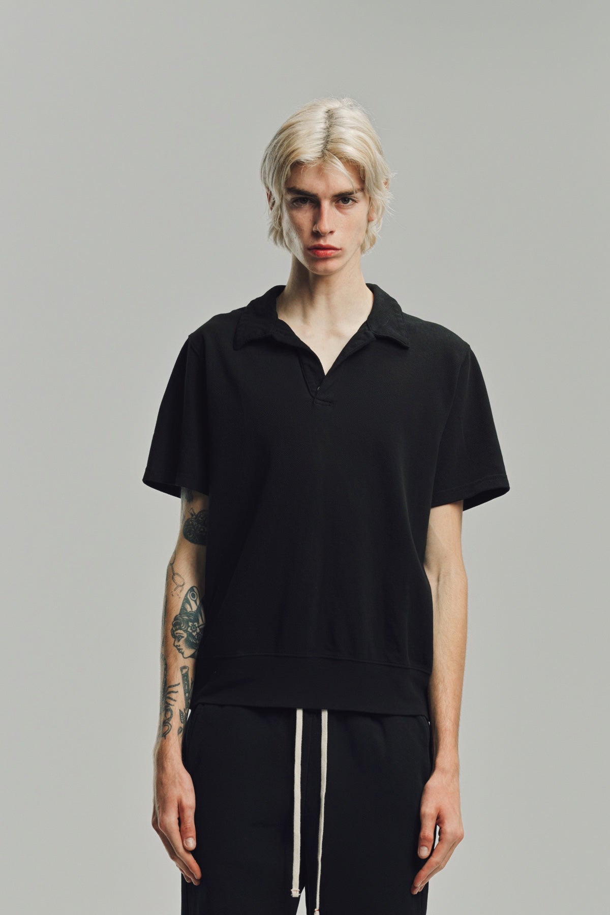 LES TIEN | PIQUÉ SHORT SLEEVE TENNIS POLO