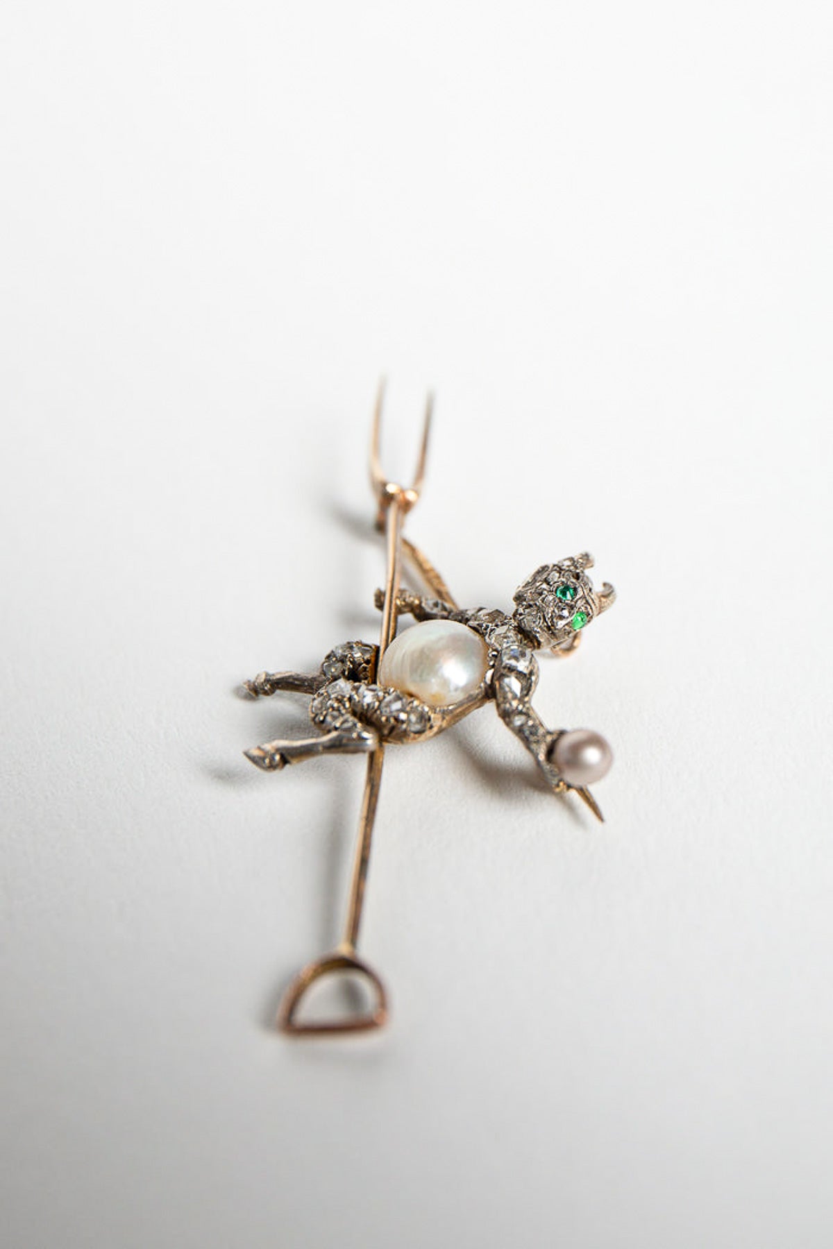 MAXFIELD PRIVATE COLLECTION | VINTAGE DEVIL PIN