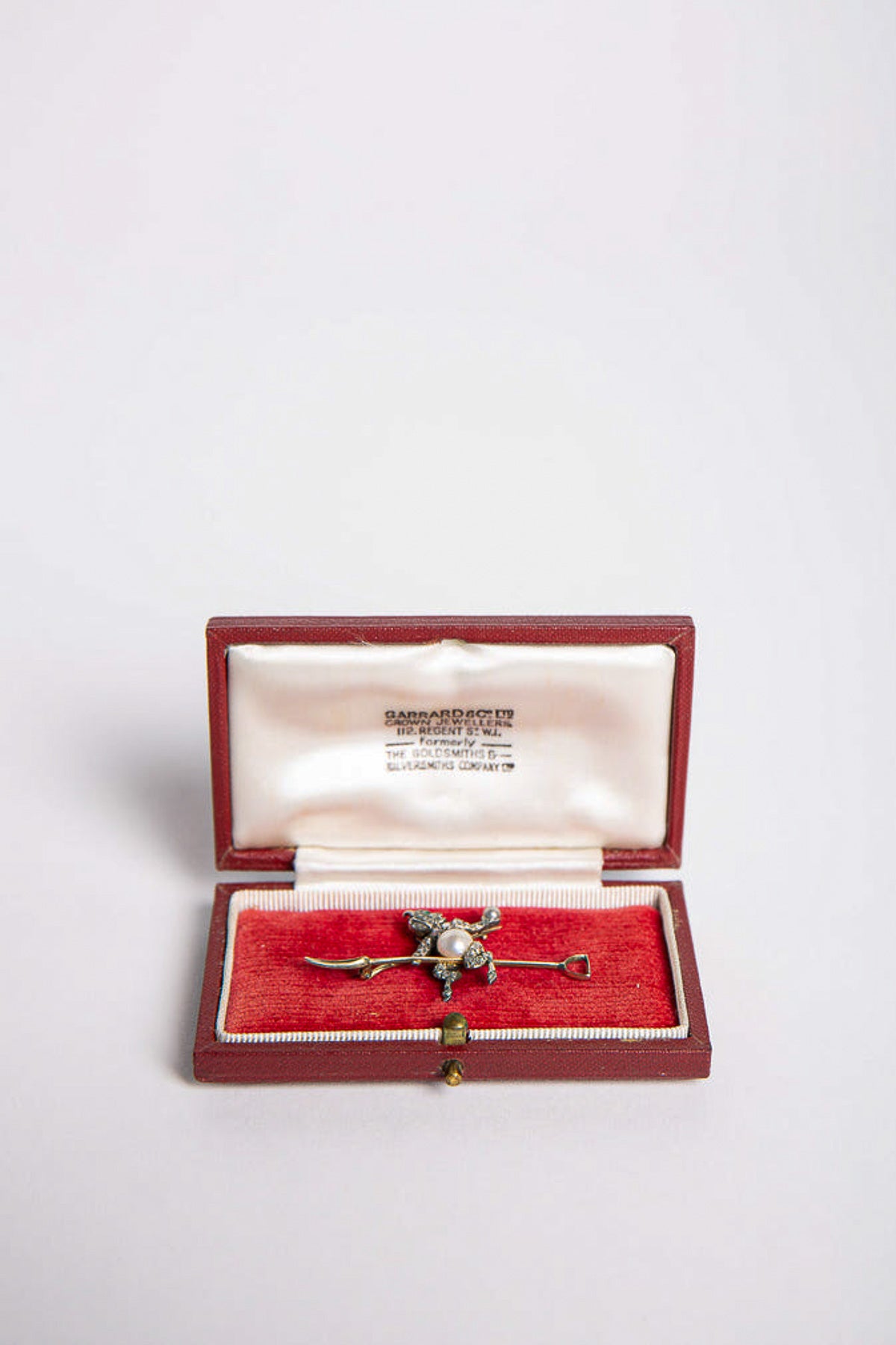 MAXFIELD PRIVATE COLLECTION | VINTAGE DEVIL PIN