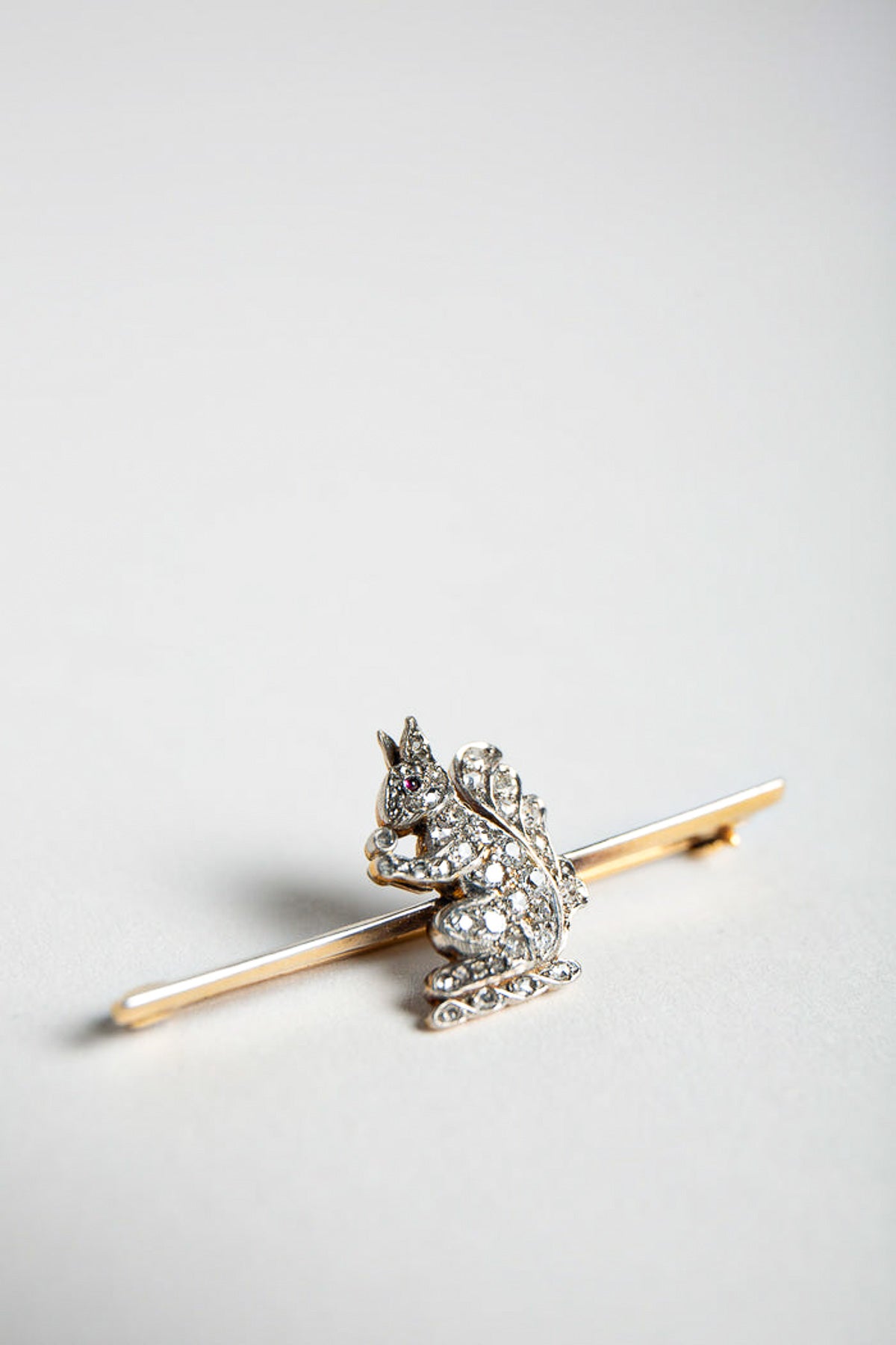 MAXFIELD PRIVATE COLLECTION | VINTAGE SQUIRREL STICK PIN