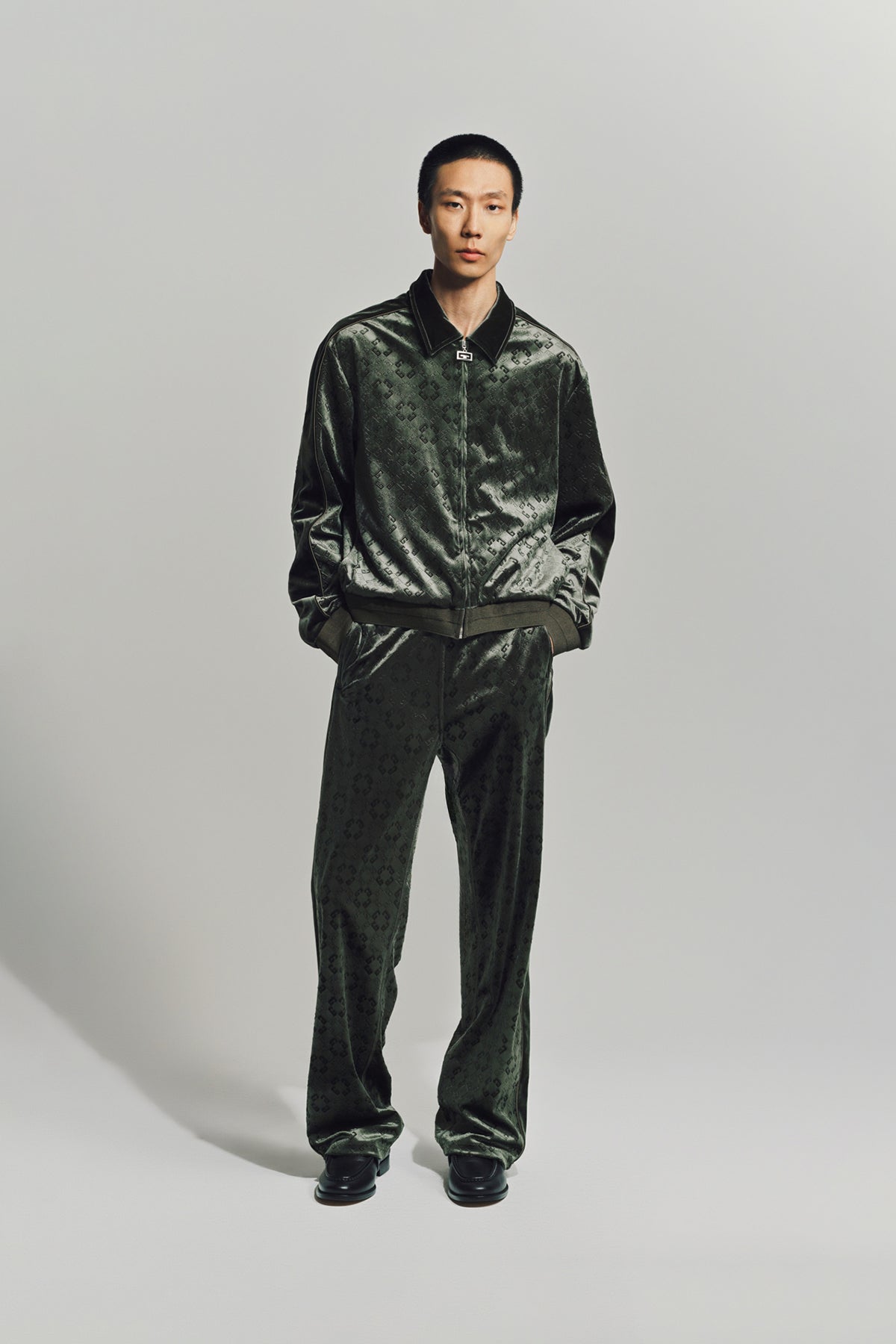 GIVENCHY | JOGGER PANTS IN MONOGRAM 72 VELVET