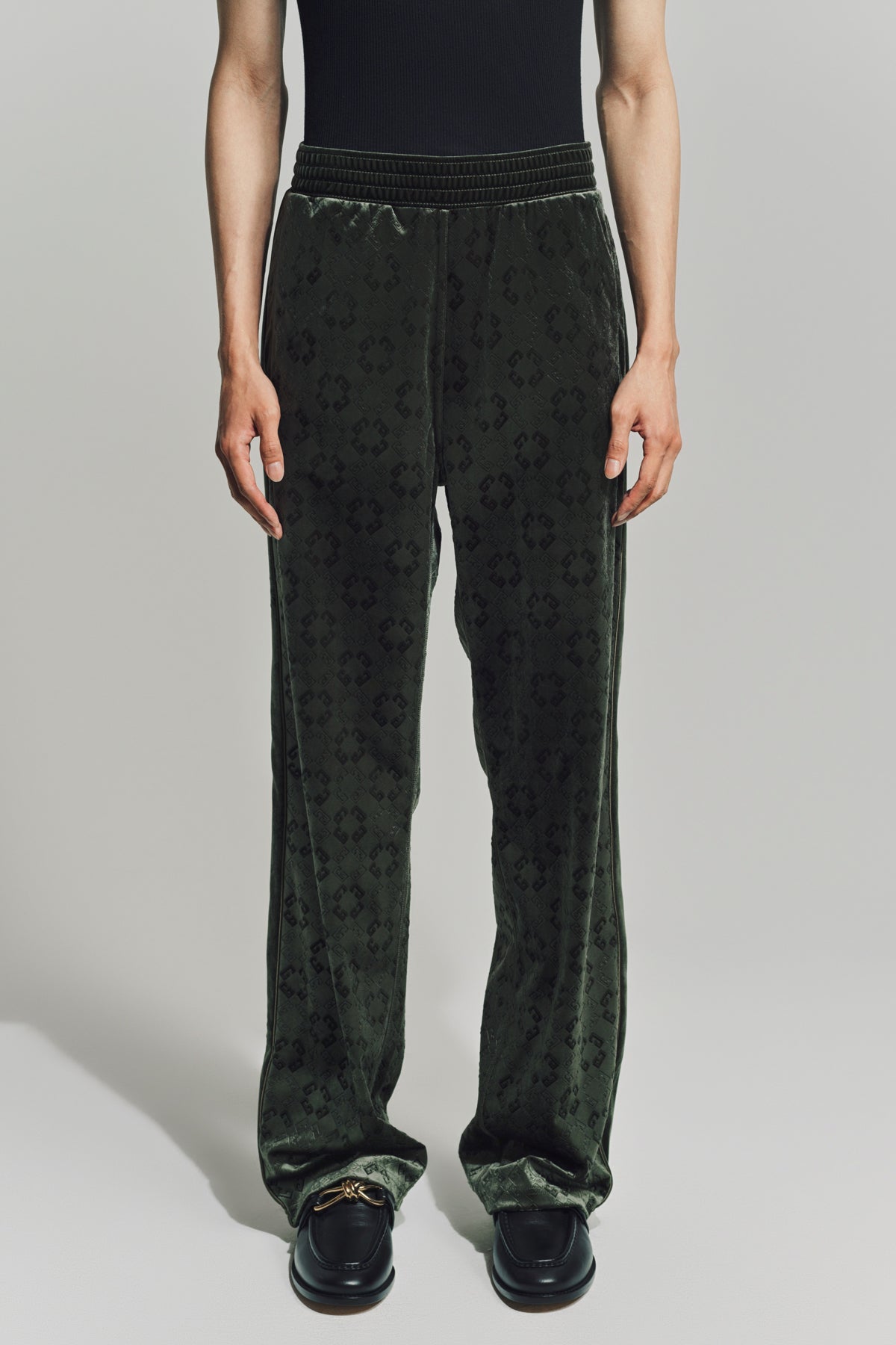 GIVENCHY | JOGGER PANTS IN MONOGRAM 72 VELVET