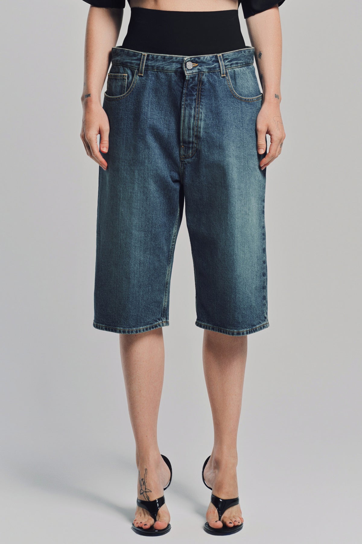 ALAÏA | DENIM BERMUDA SHORTS WITH KNITTED WAISTBAND