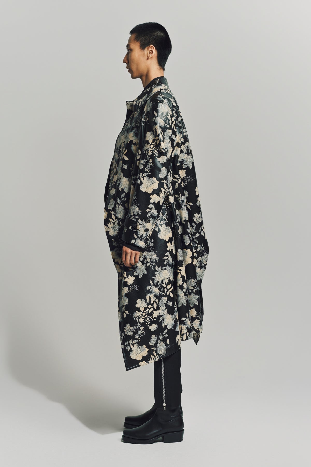 COMME DES GARCONS HOMME PLUS | FAUX LEATHER FLOWER PRINT COAT