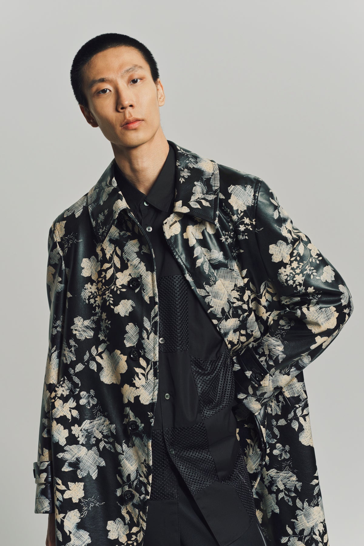 COMME DES GARCONS HOMME PLUS | FAUX LEATHER FLOWER PRINT COAT