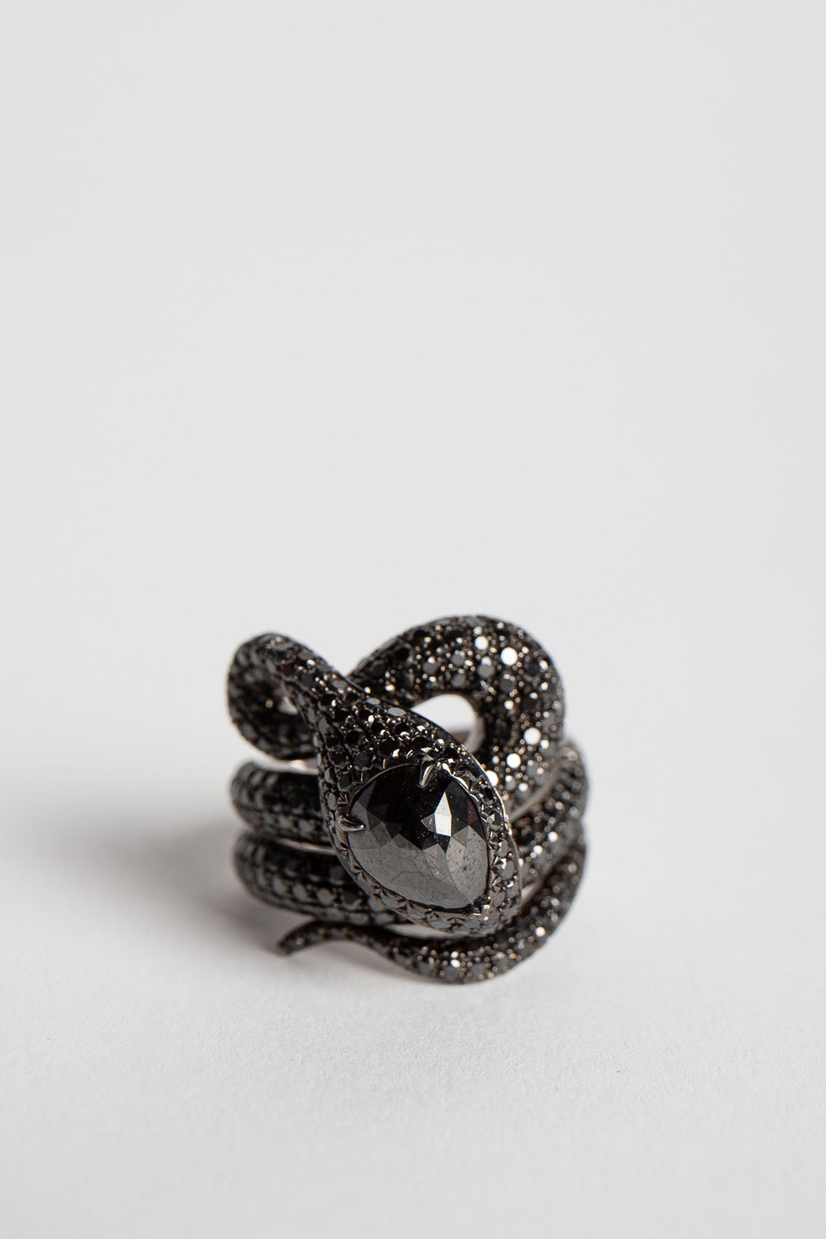 STEFERE | WHITE GOLD MULTI DIAMOND SNAKE RING