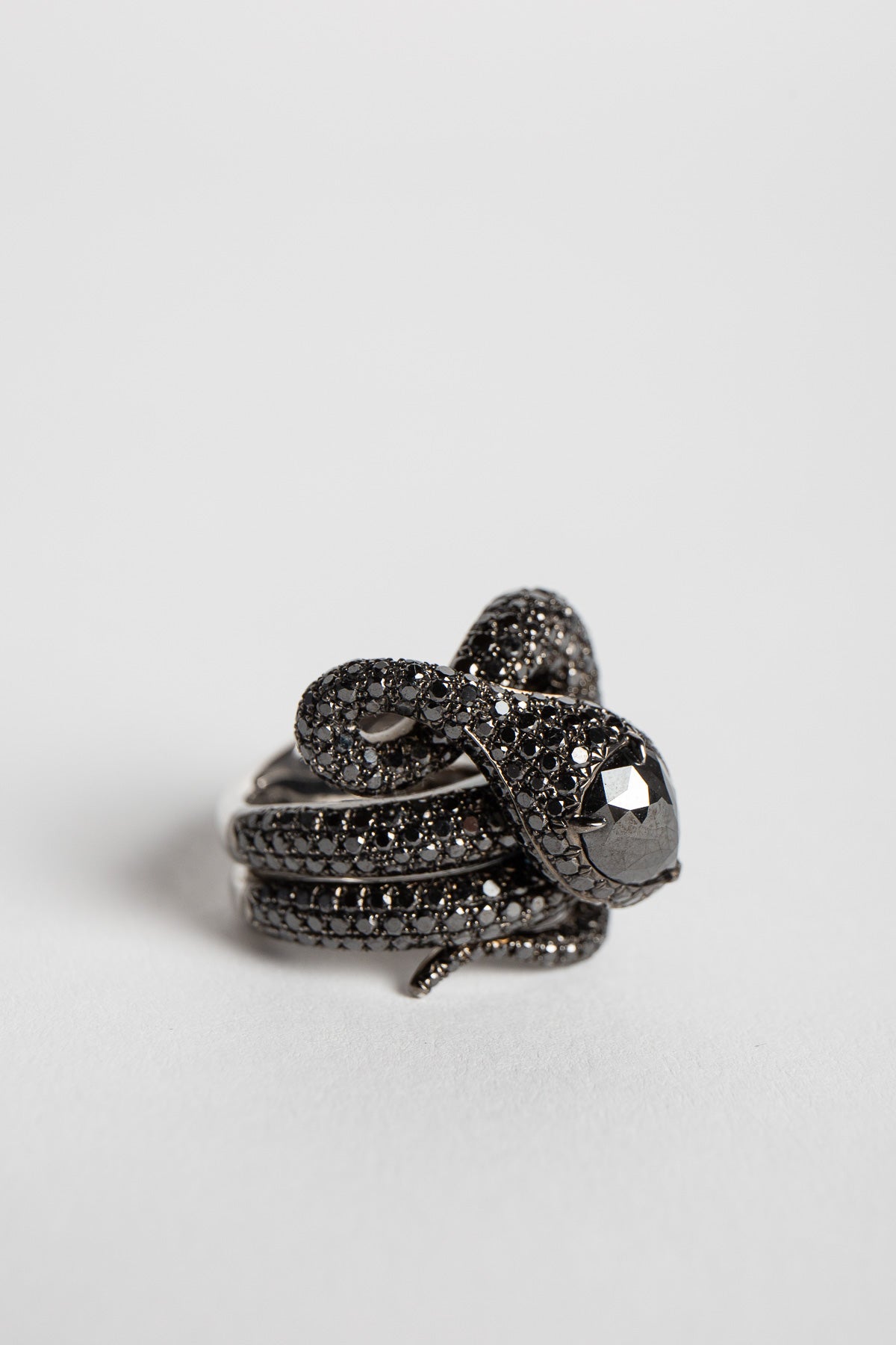 STEFERE | WHITE GOLD MULTI DIAMOND SNAKE RING