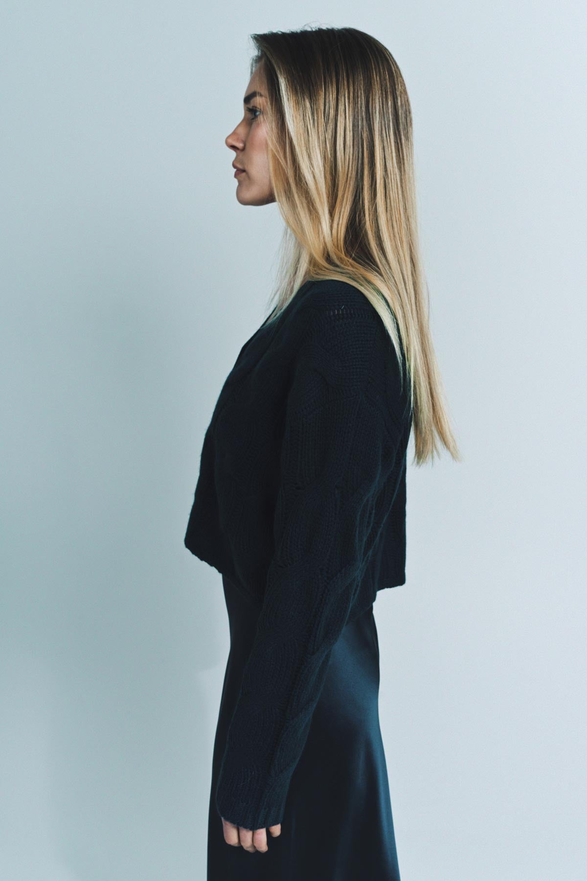 SABLYN | JOLIE V-NECK CROPPED CABLE CASHMERE CARDIGAN - MAXFIELD LA