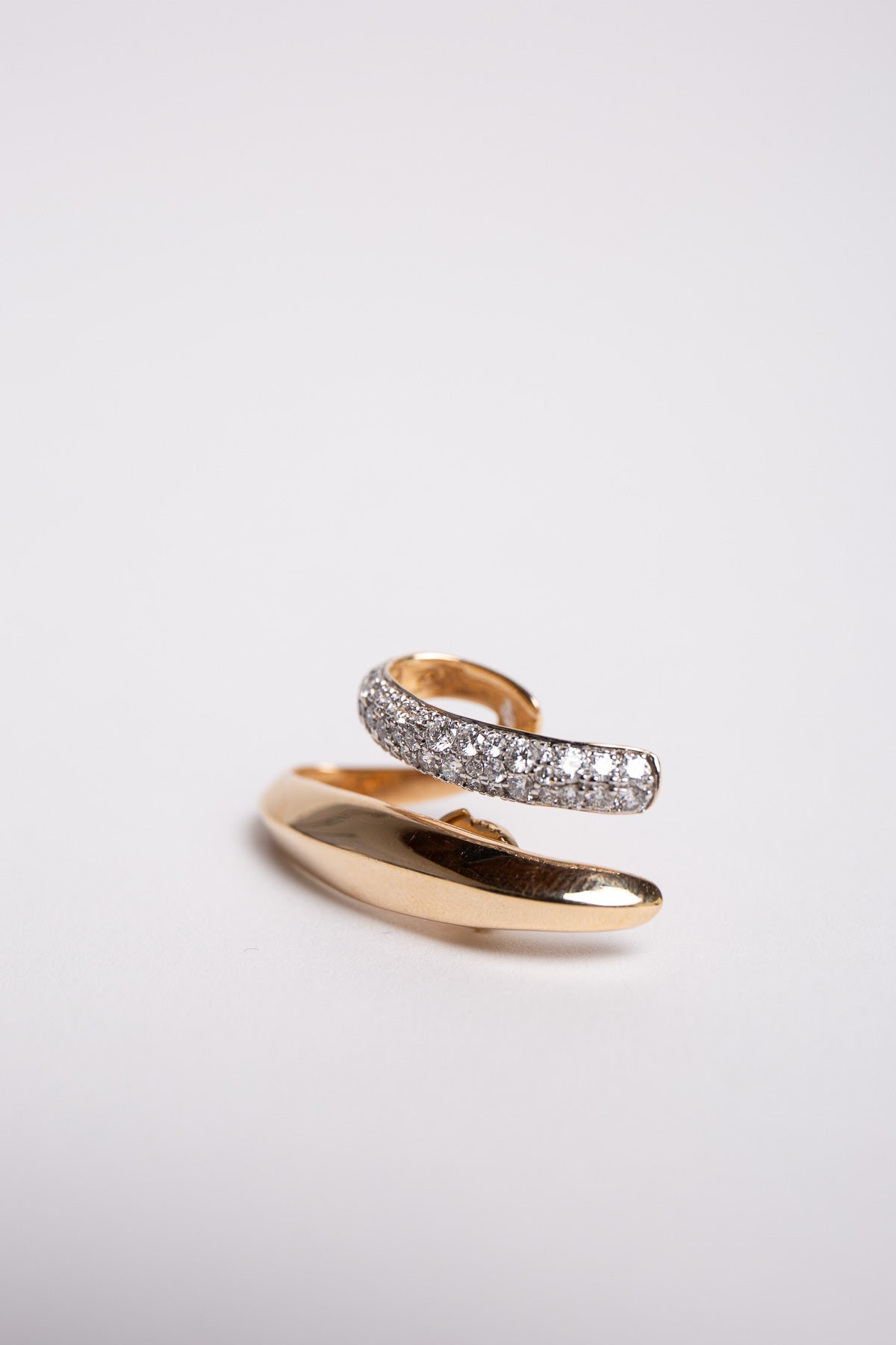 RAINBOW K | NANO MAGNETIC EARRING (SINGLE) - MAXFIELD LA