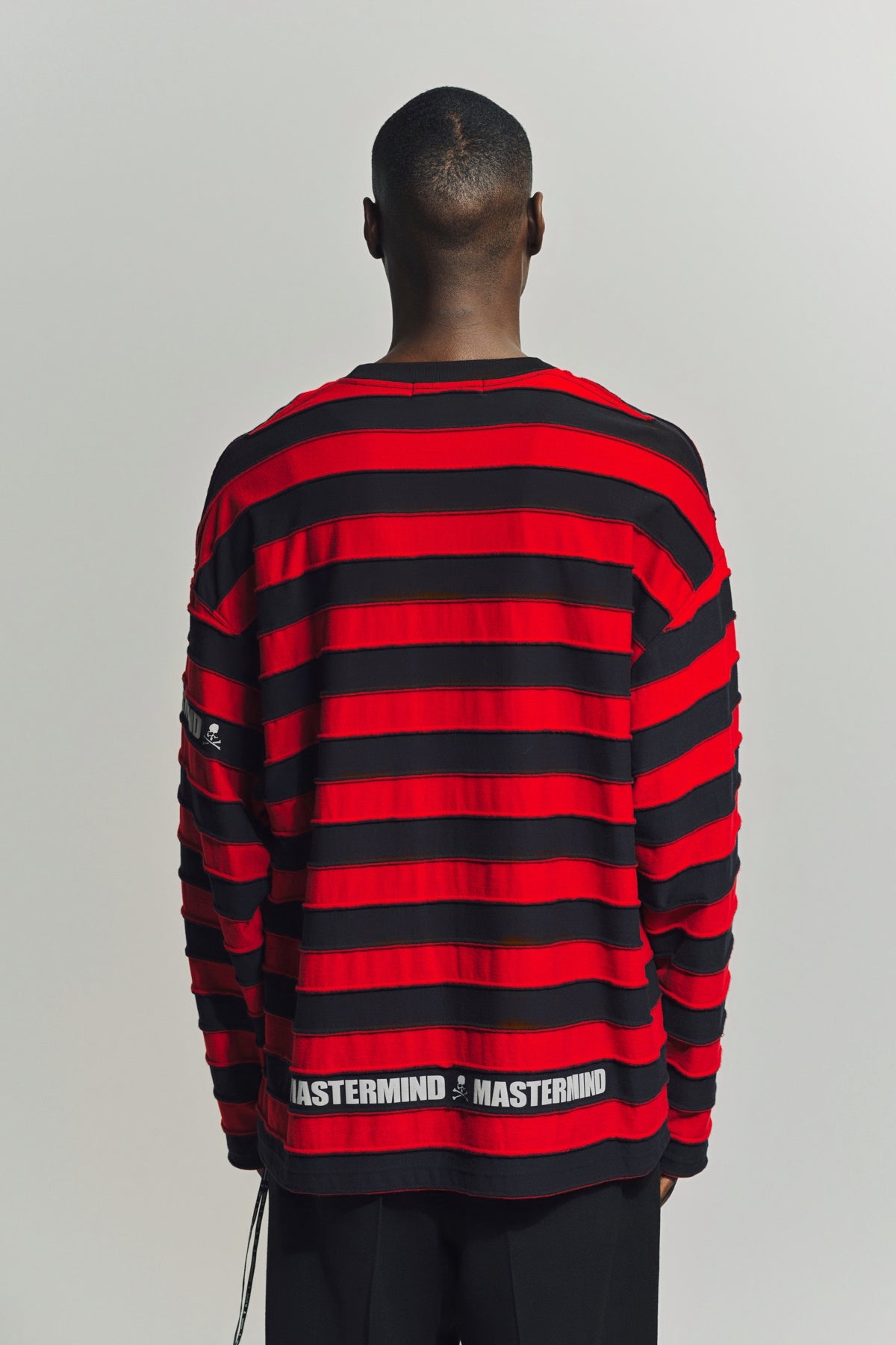 MASTERMIND | STRIPED LONG SLEEVE T-SHIRT