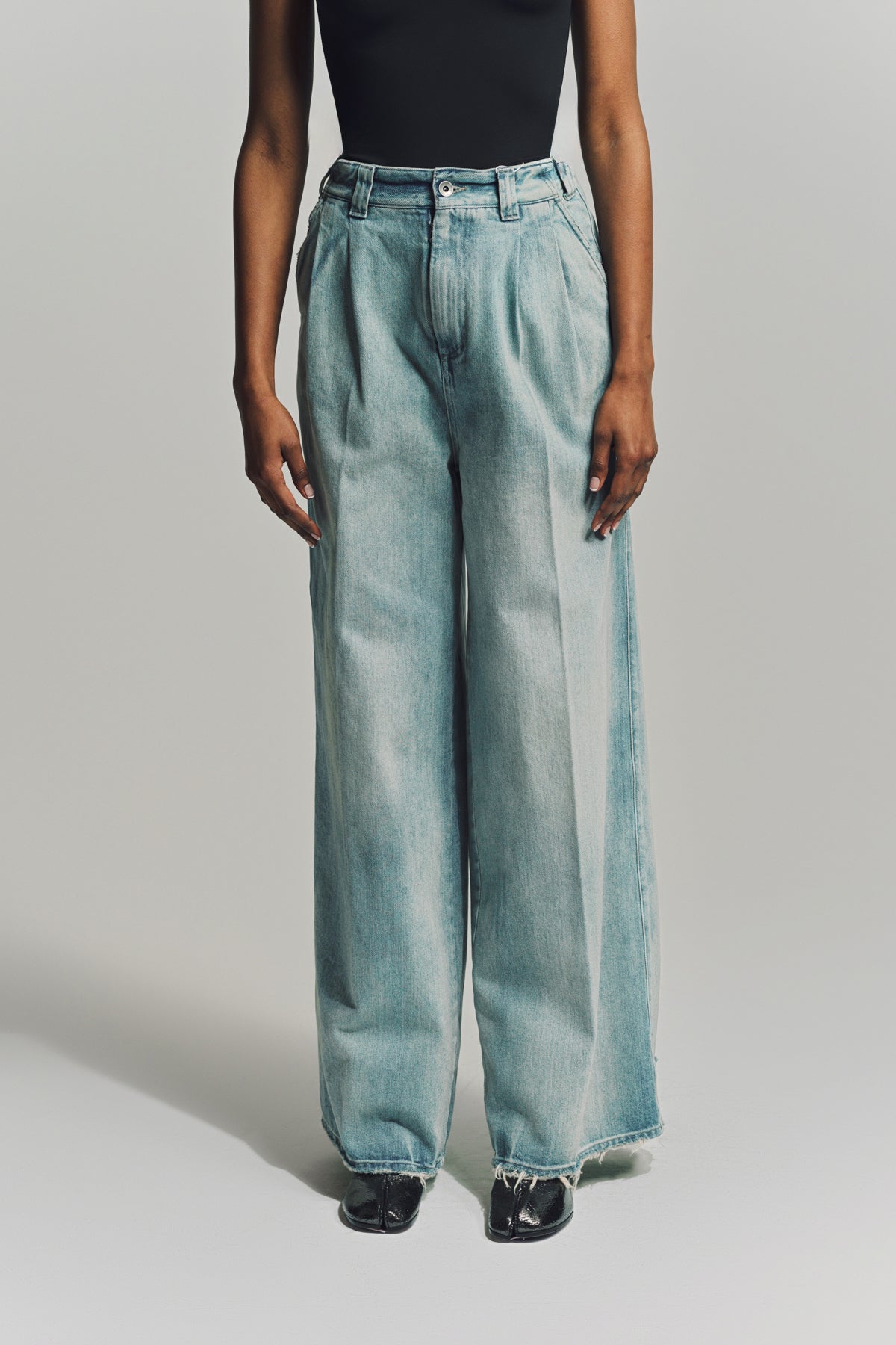 MAISON MARGIELA | PLEAT JEANS