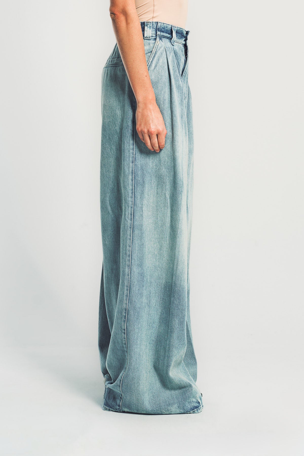 MM6 Pleated relaxed-leg jeans マルジェラ MAISON MARGIELA | PLEAT JEANS