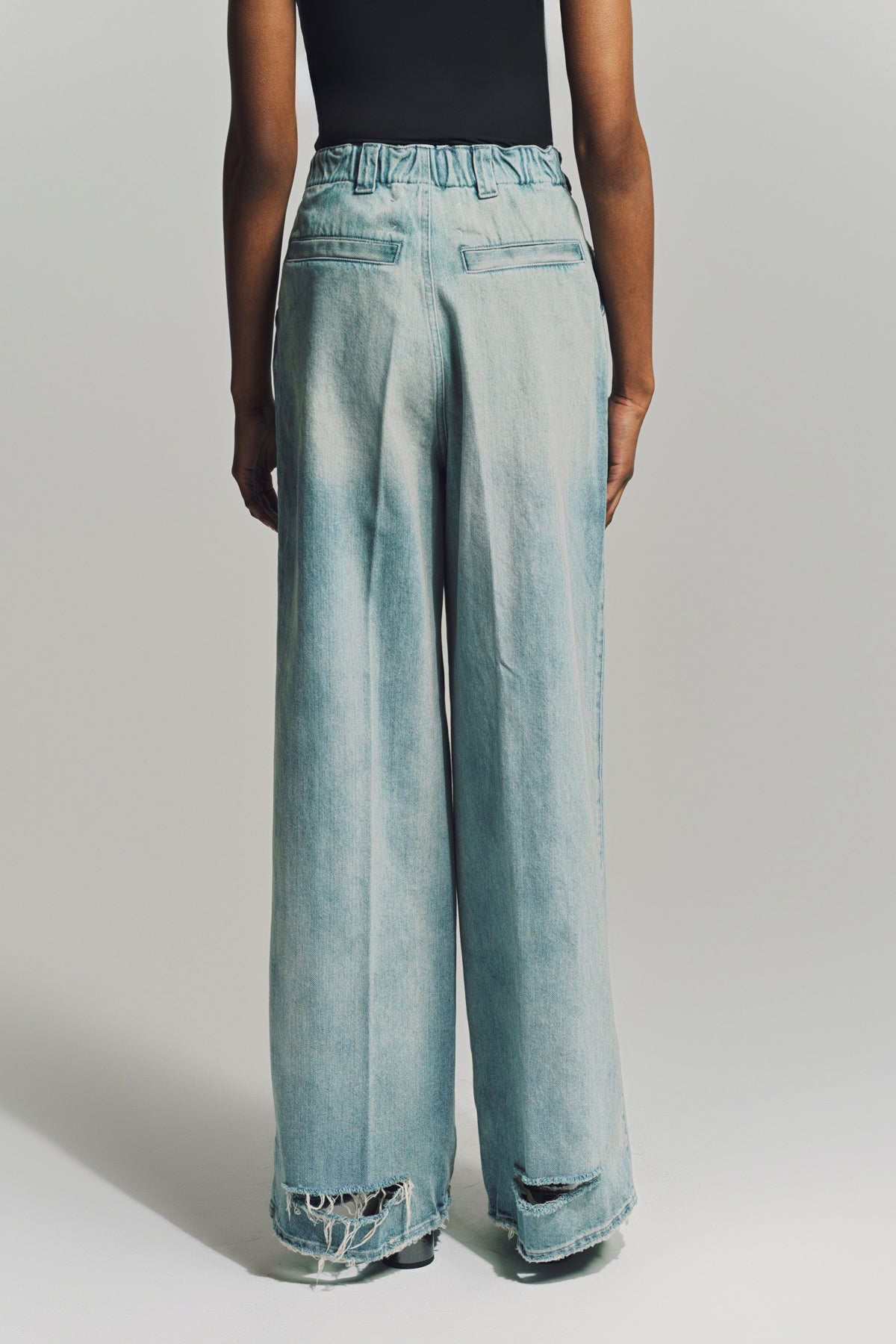 MAISON MARGIELA | PLEAT JEANS - MAXFIELD LA