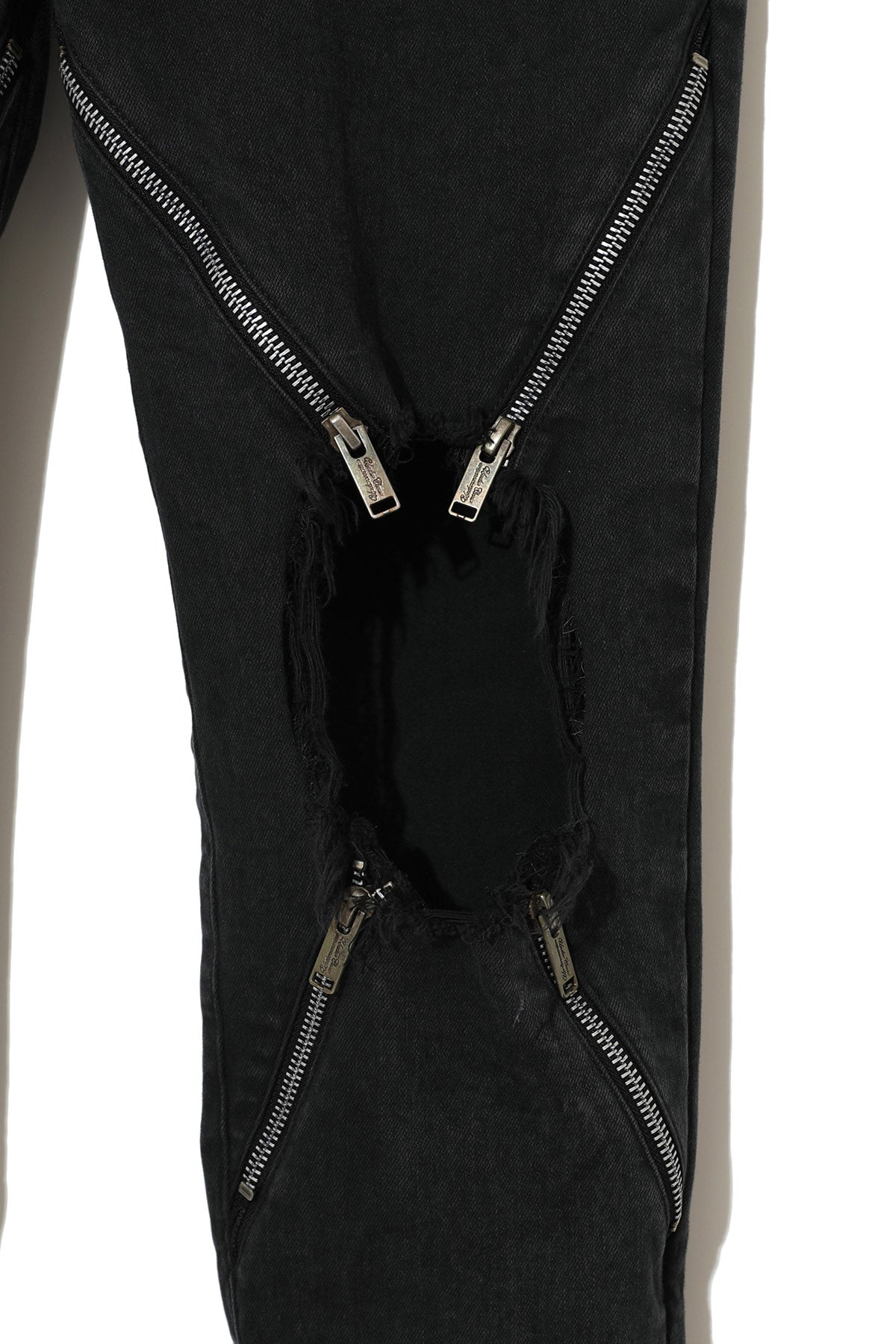 UNDERCOVER | JEANS - MAXFIELD LA