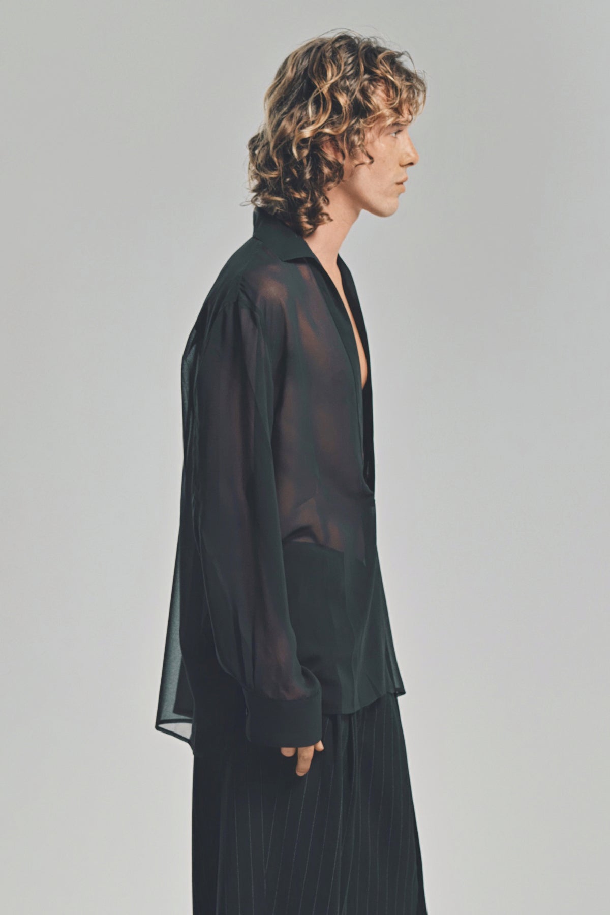 LOUIS GABRIEL NOUCHI | DEEP V SHIRT