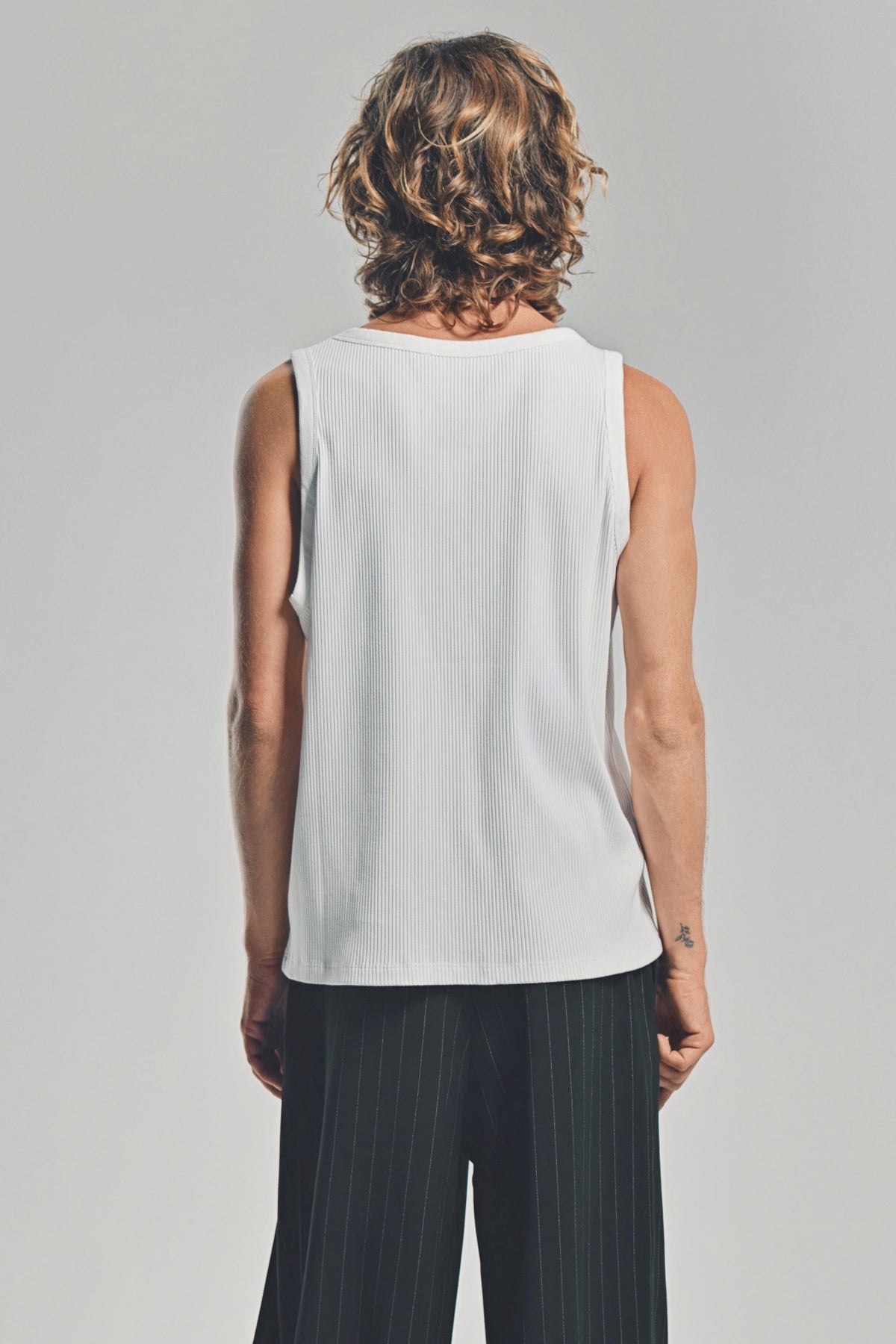 LOUIS GABRIEL NOUCHI | TANK TOP WITH ASYMMETRICAL OPENING