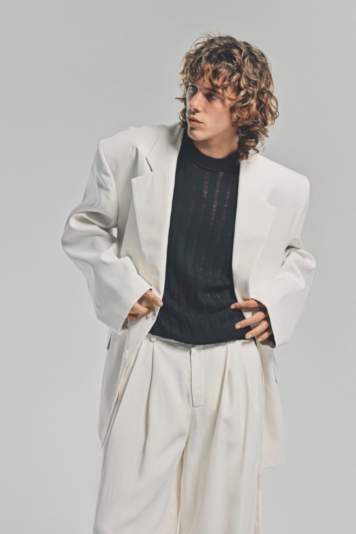 LOUIS GABRIEL NOUCHI | RIBBED SLEEVELESS SWEATER VEST