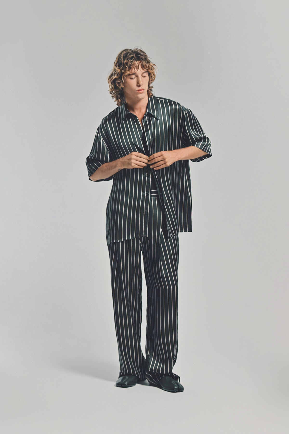 LOUIS GABRIEL NOUCHI | STRIPED SHORT SLEEVE SHIRT